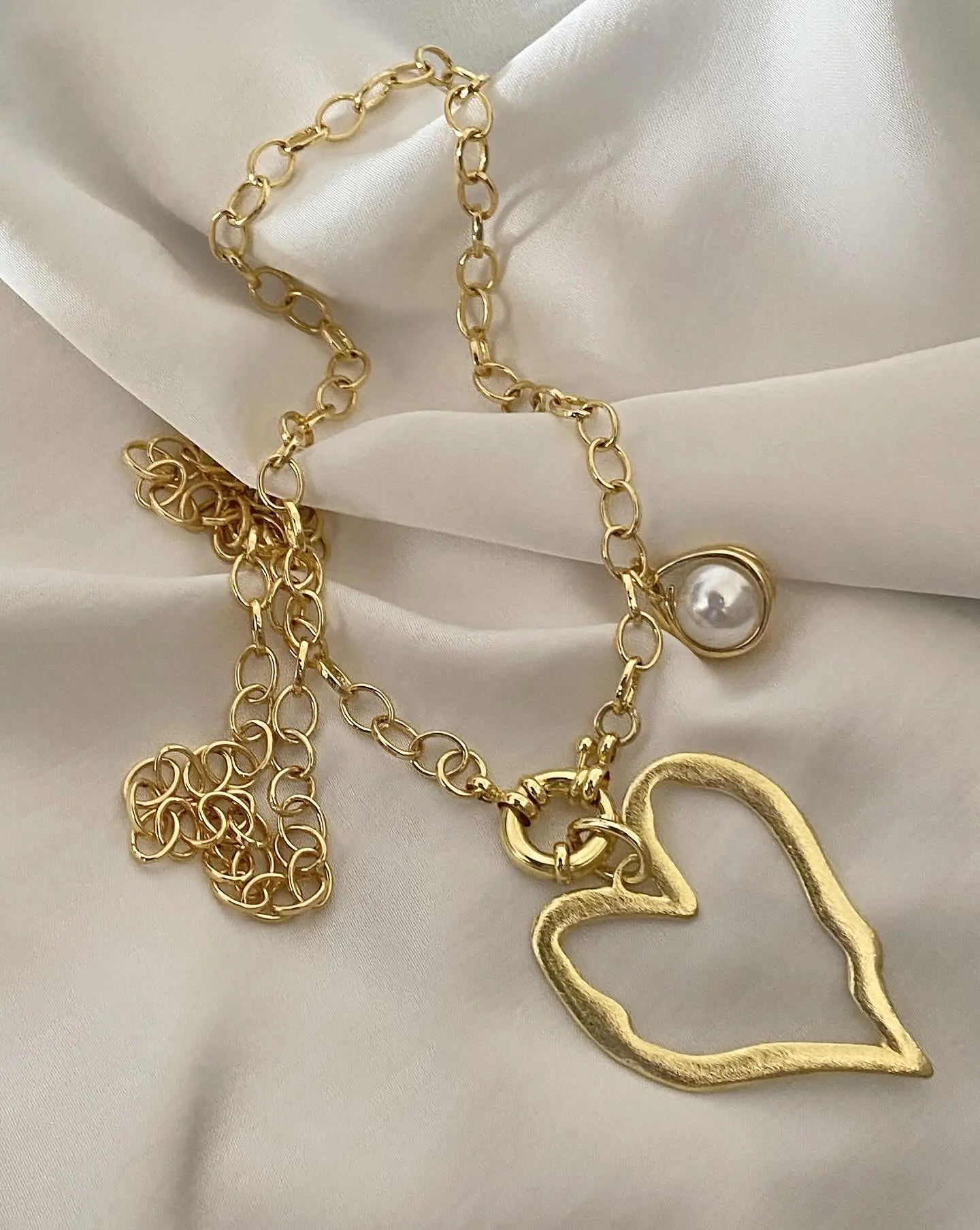 Collar Maxi Corazon Silueta  y Perla   1