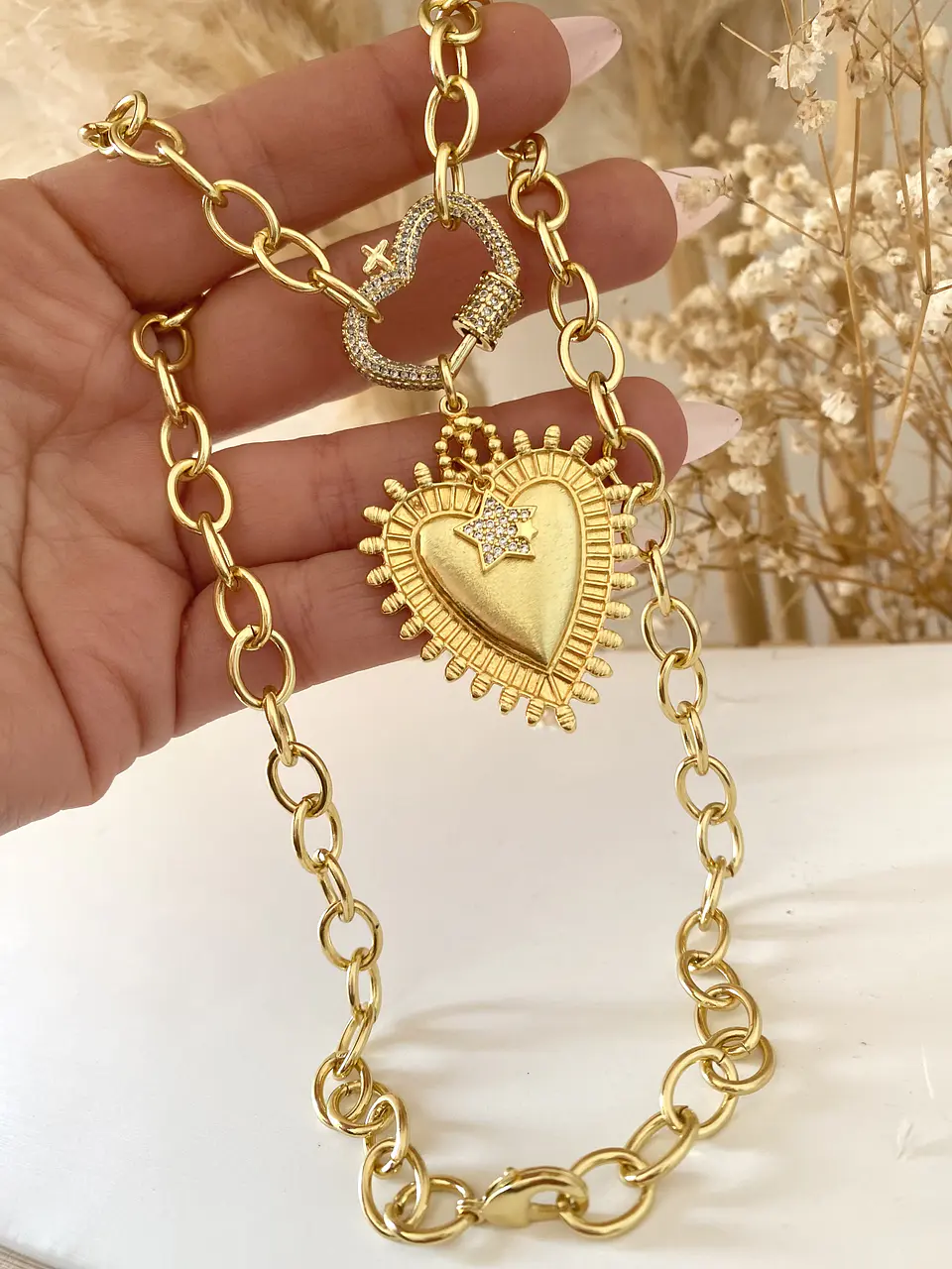 Collar Maxi Corazon  Sagrado Queen  2