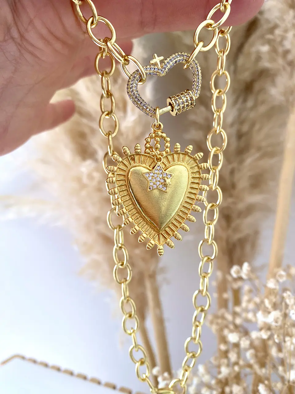 Collar Maxi Corazon  Sagrado Queen  4