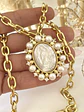Collar Medallón Virgen Nácar Perlas y Circones gold  - Miniatura 1