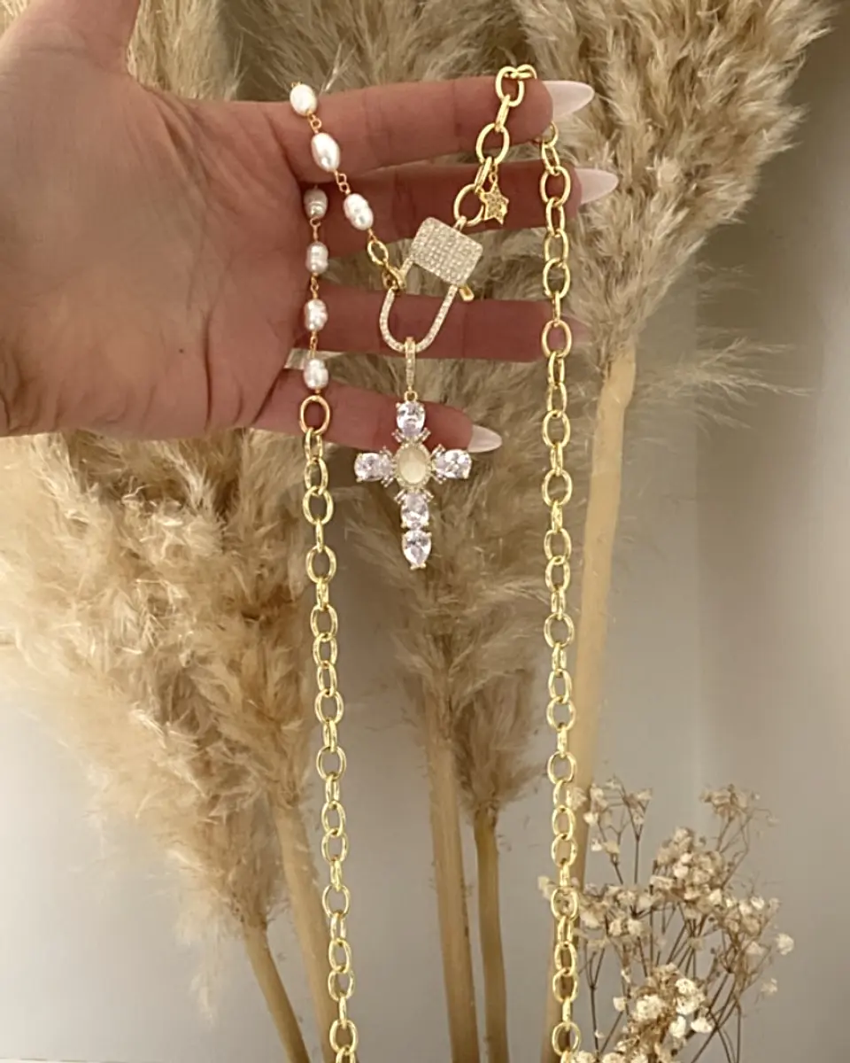 Collar XL Maxi Cruz Cristal Perlas Broche Candado 5