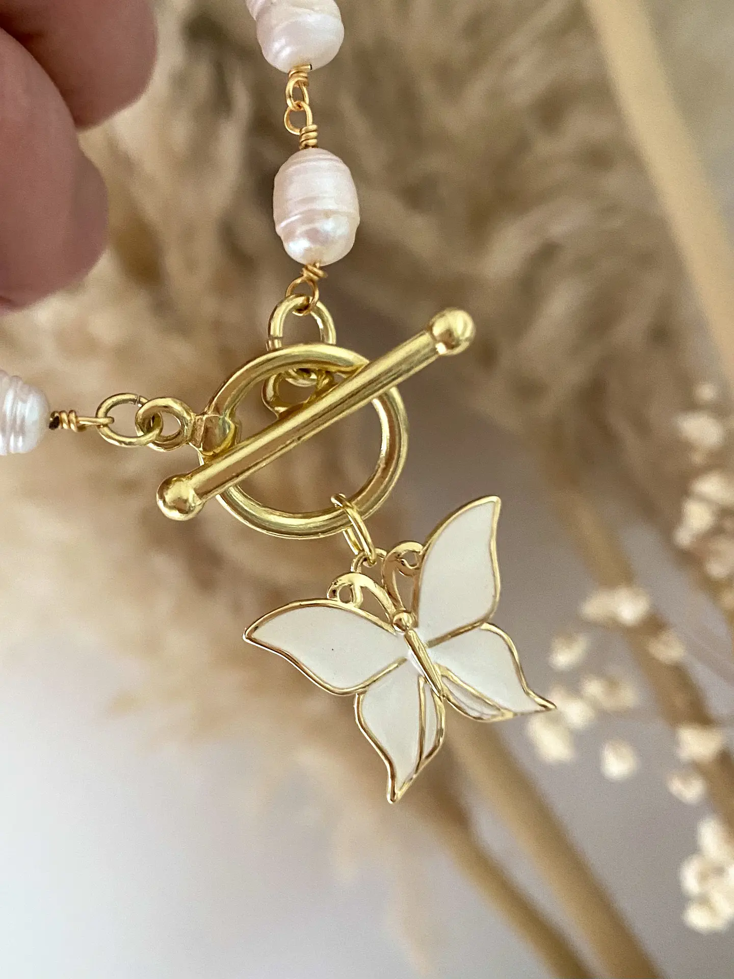 Pulsera Perlas Mariposa Blanca Gold 2
