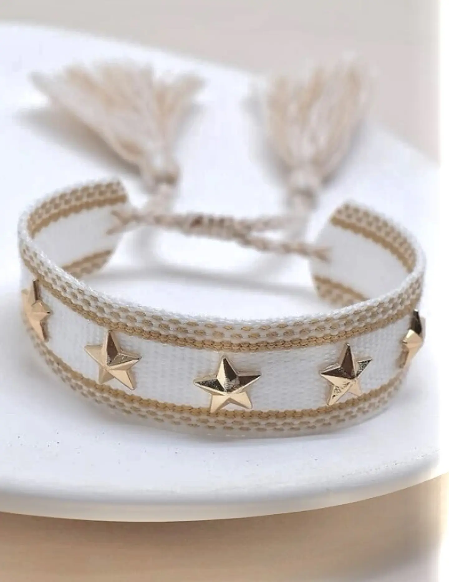 Pulsera Tejida Estrellas  2
