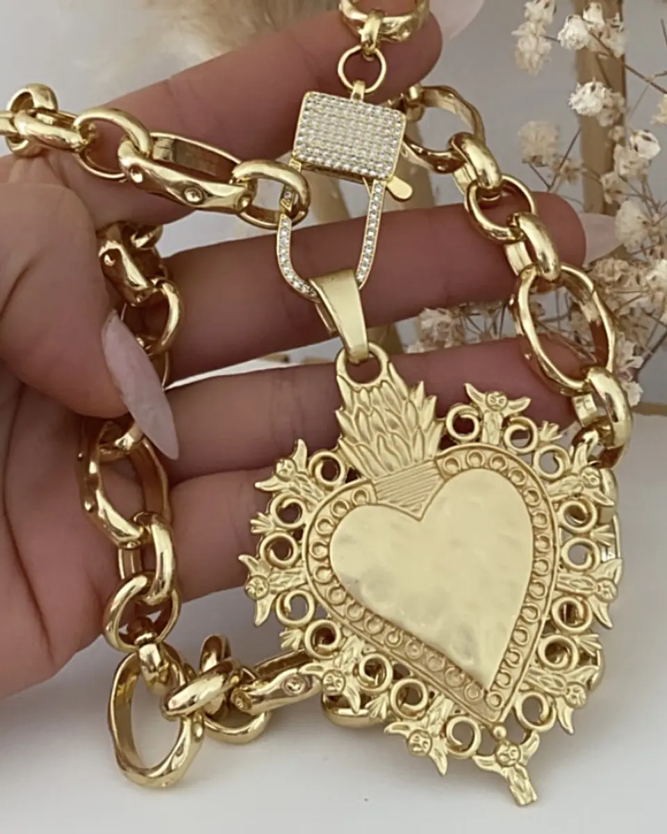Collar Medallón Maxi Corazón Barroco 1