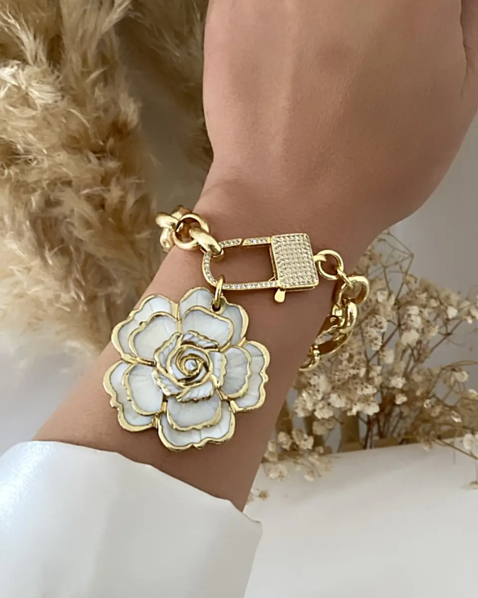 Maxi Pulsera Camelia Nácar broche Candado  5