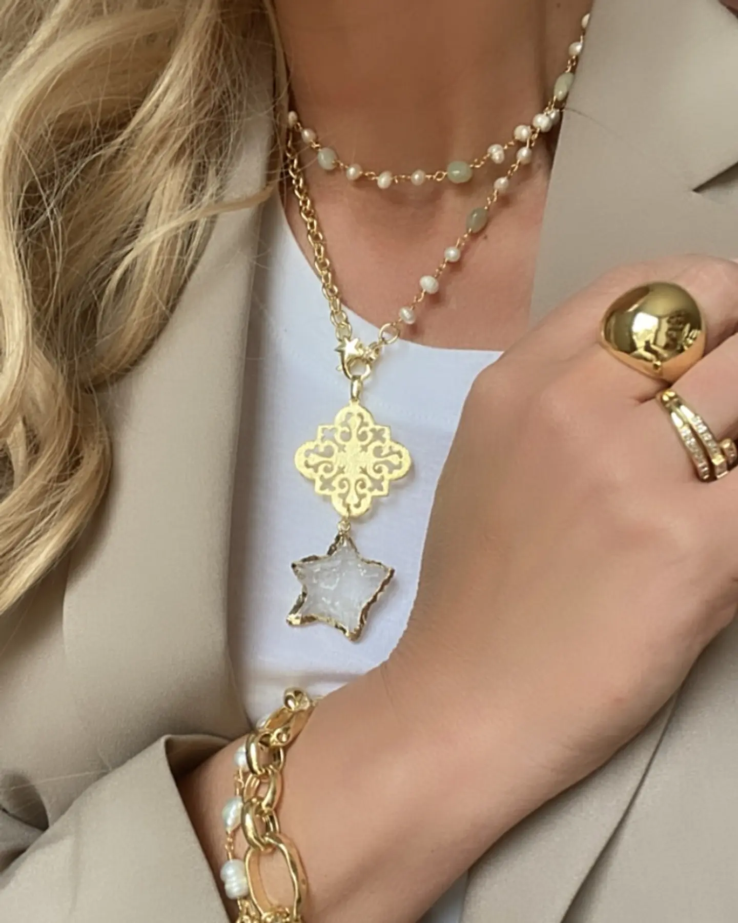 Collar XL Estrella Cuarzo Piedras Perlas gold 1