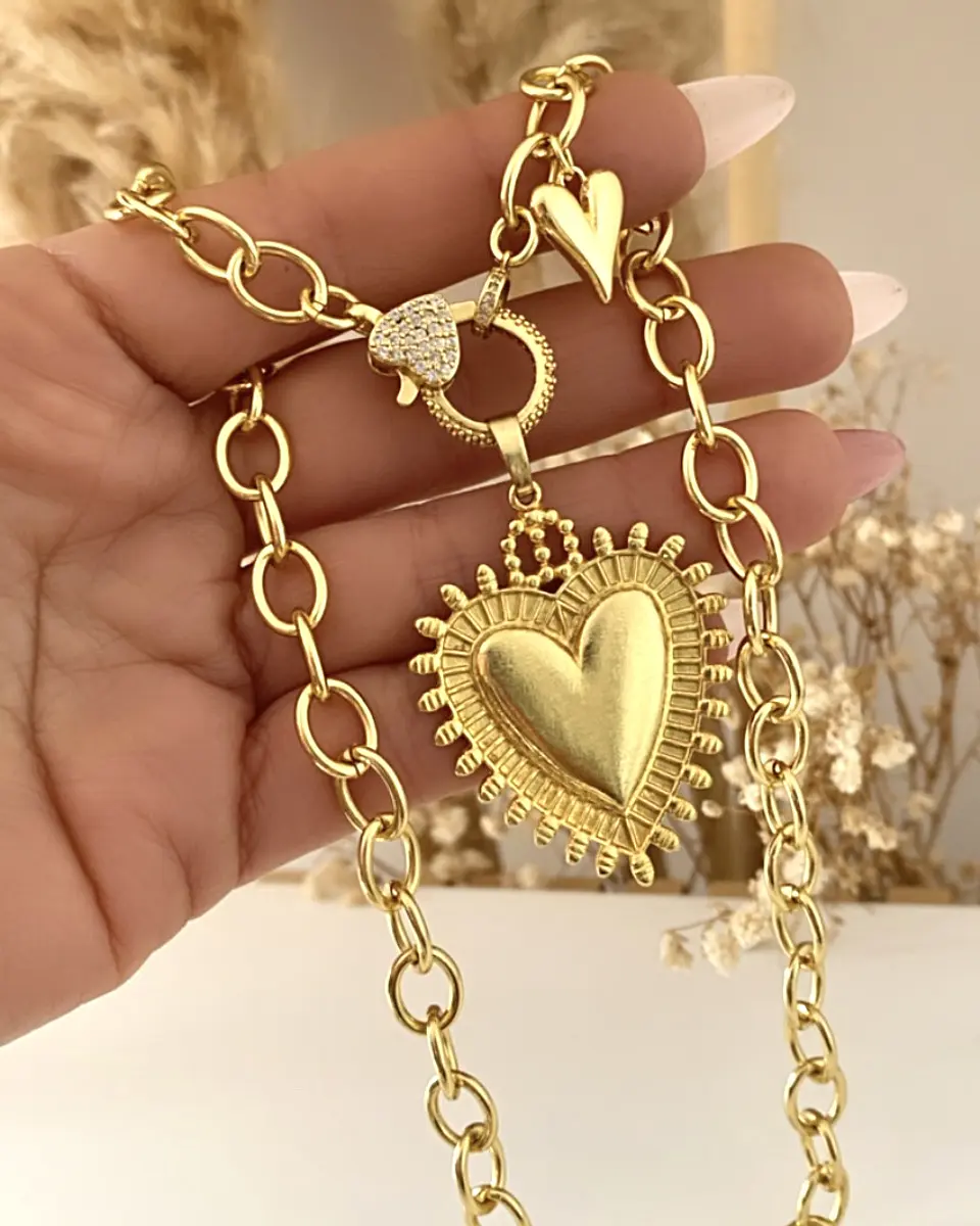 Collar Maxi Corazón Sagrado broche Corazón circones  2