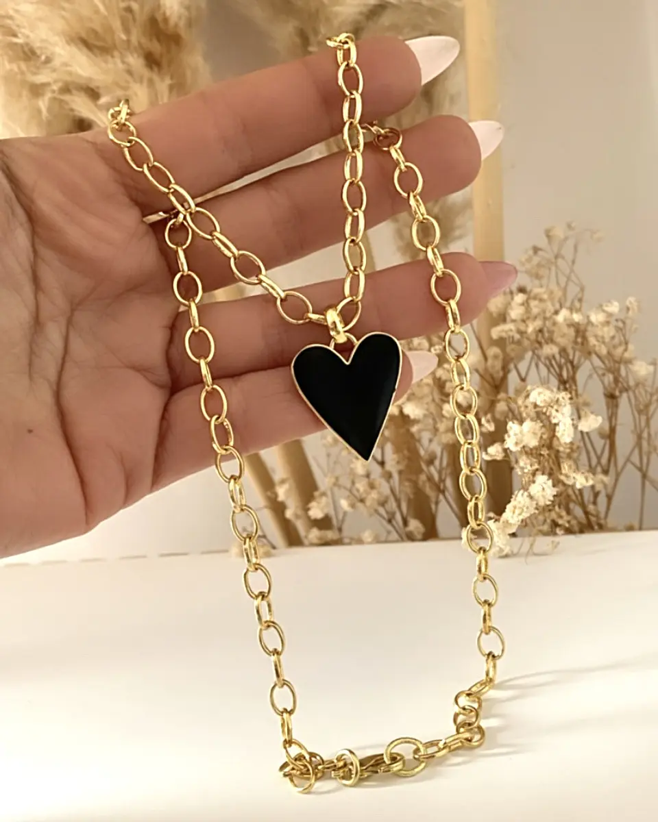 Collar Corazón Esmaltado Black  2