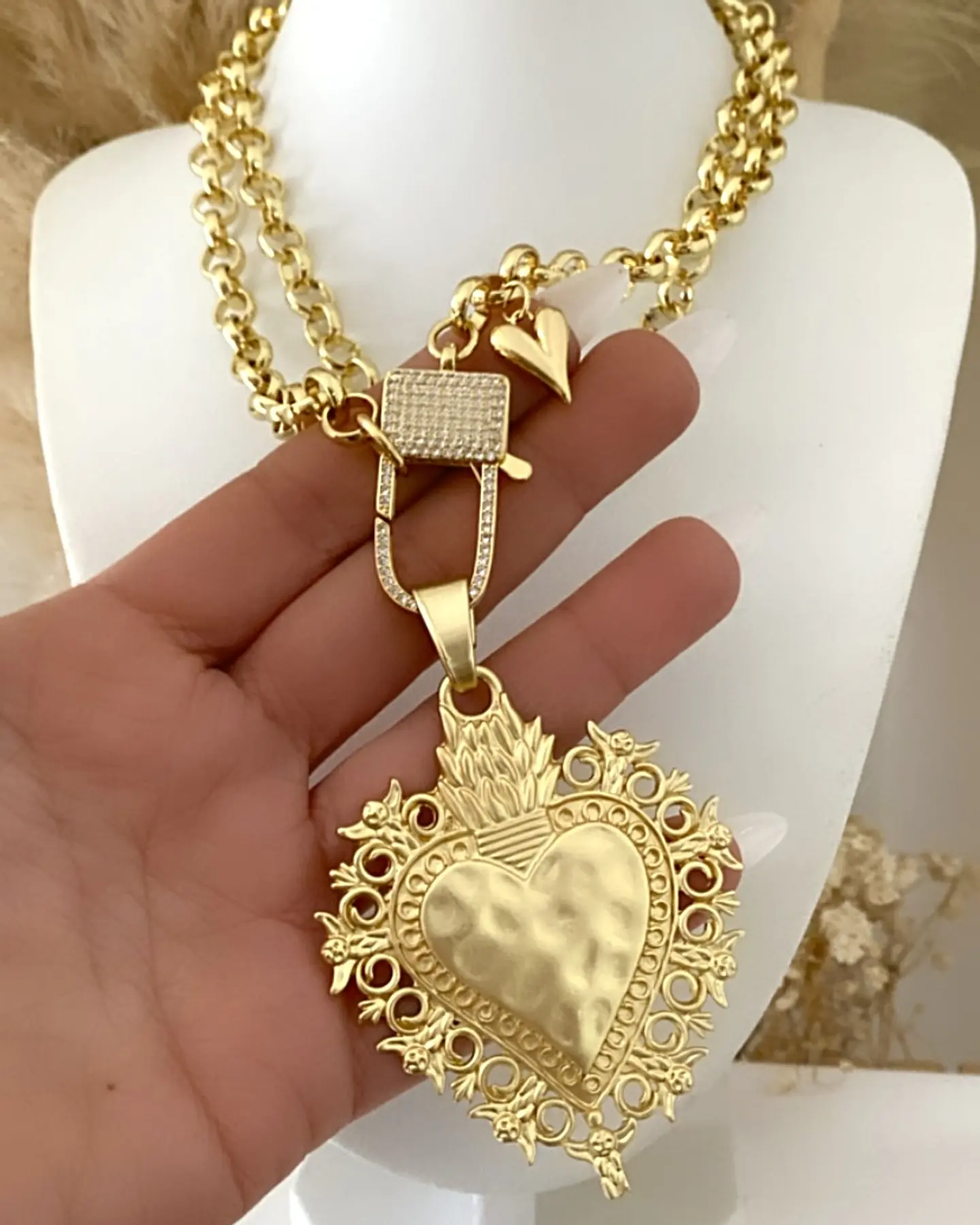 Collar XL Maxi Corazón Barroco Broche Candado Circones   4