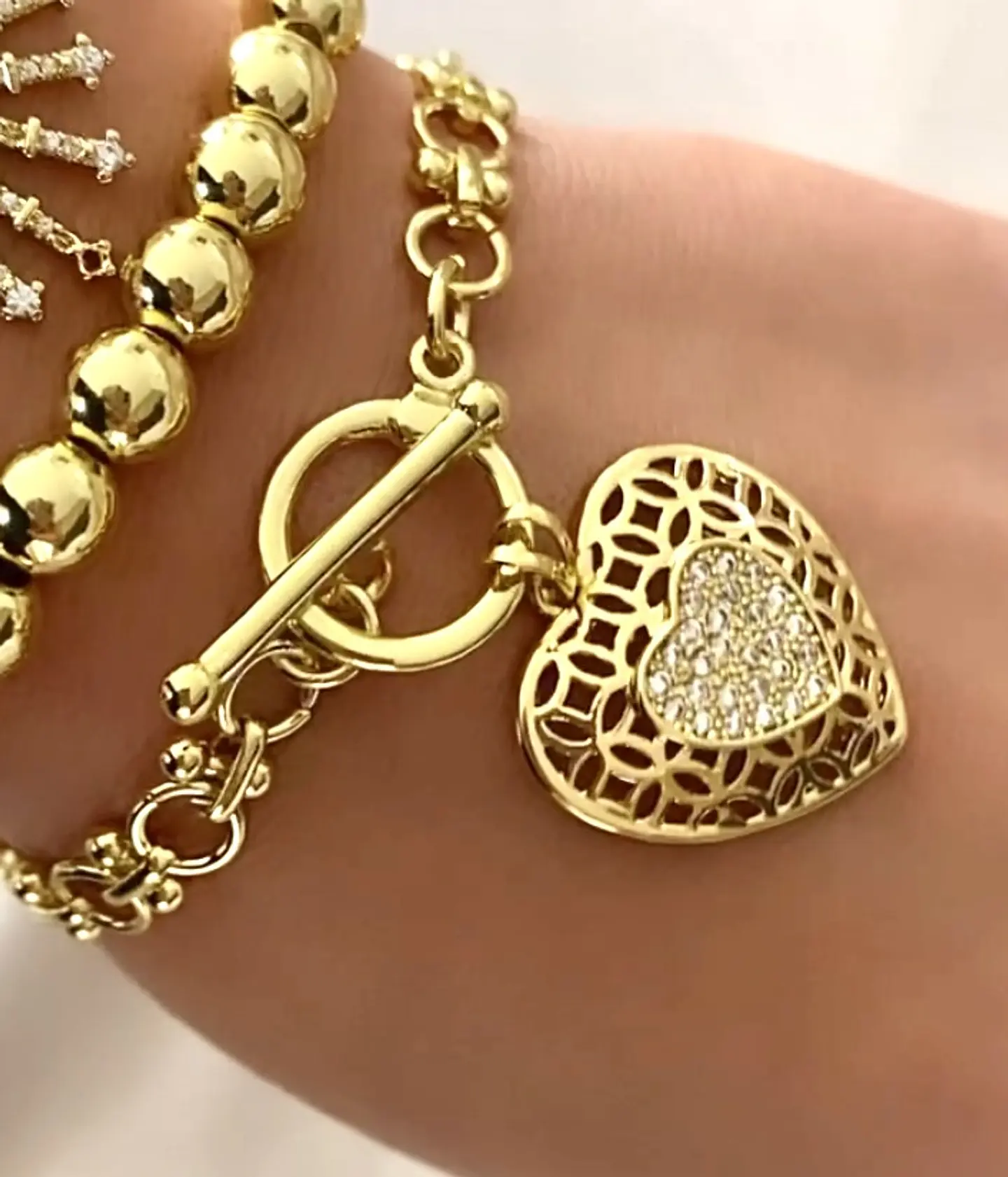 Pulsera con dije Corazón Calado Circones  2