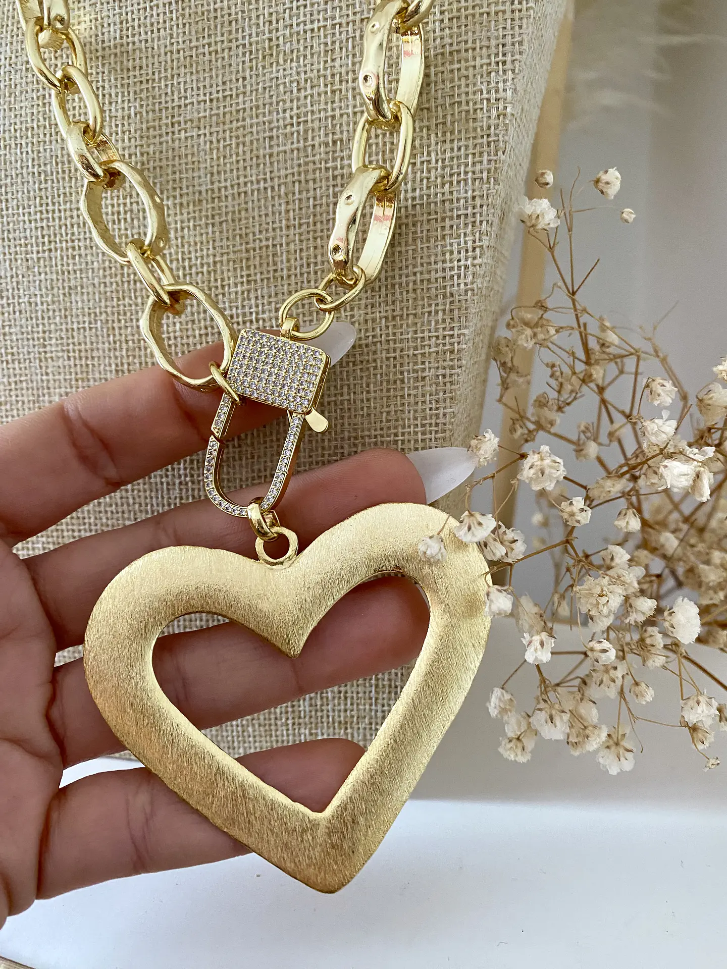 Collar Maxi Corazón Silueta cadenón Gold 4