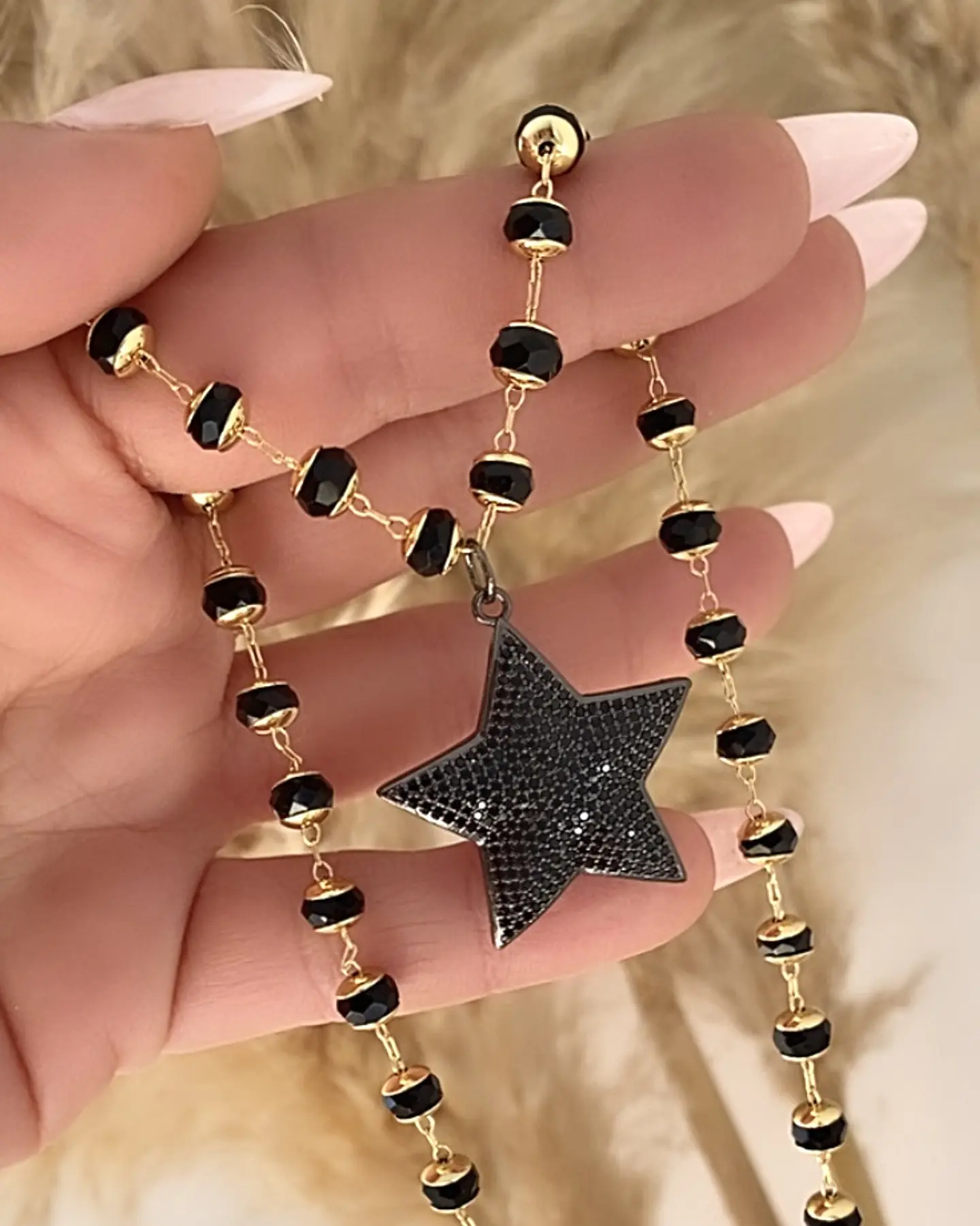 Collar Estrella Circones Black cristales facetados  3