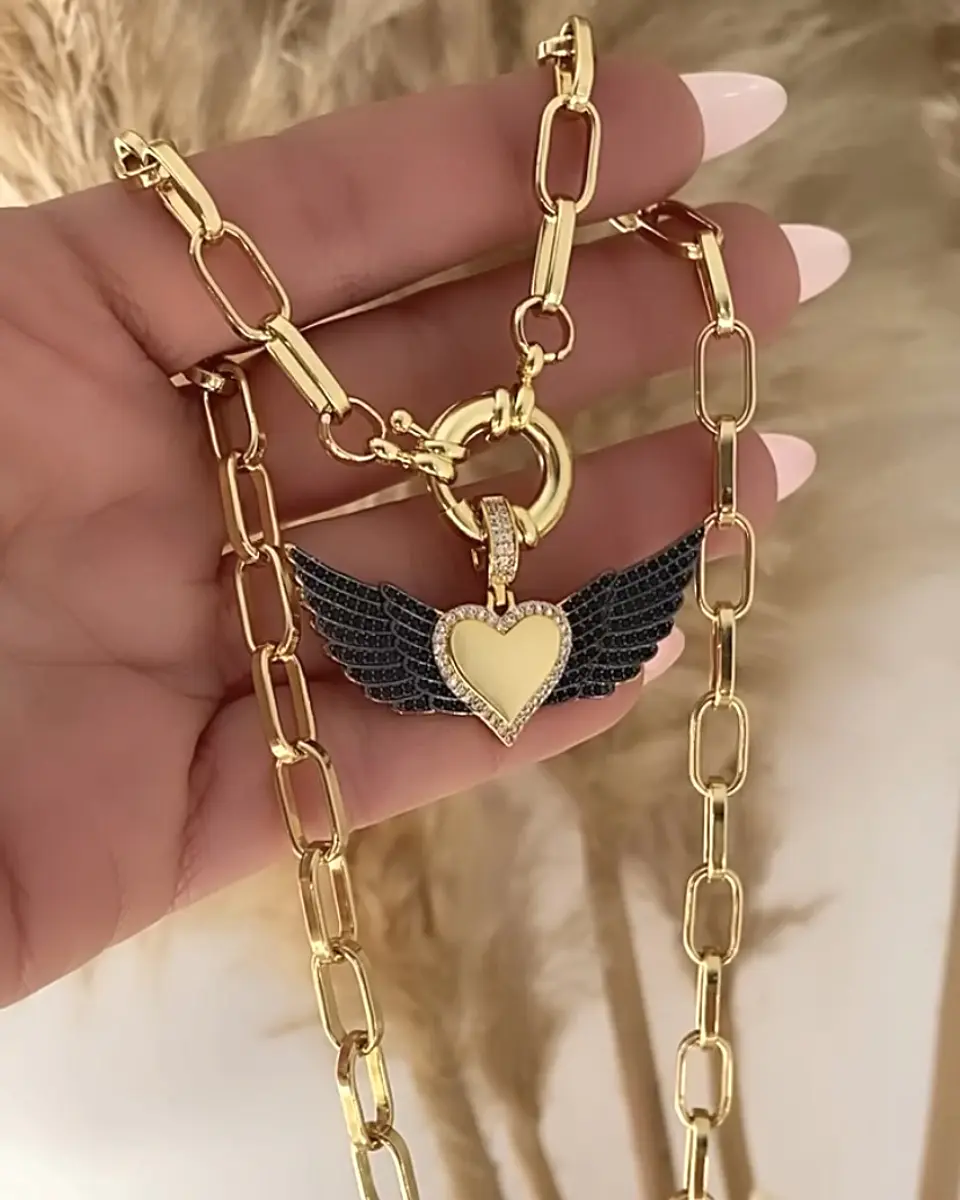 Collar Corazón Alado Black Gold 3