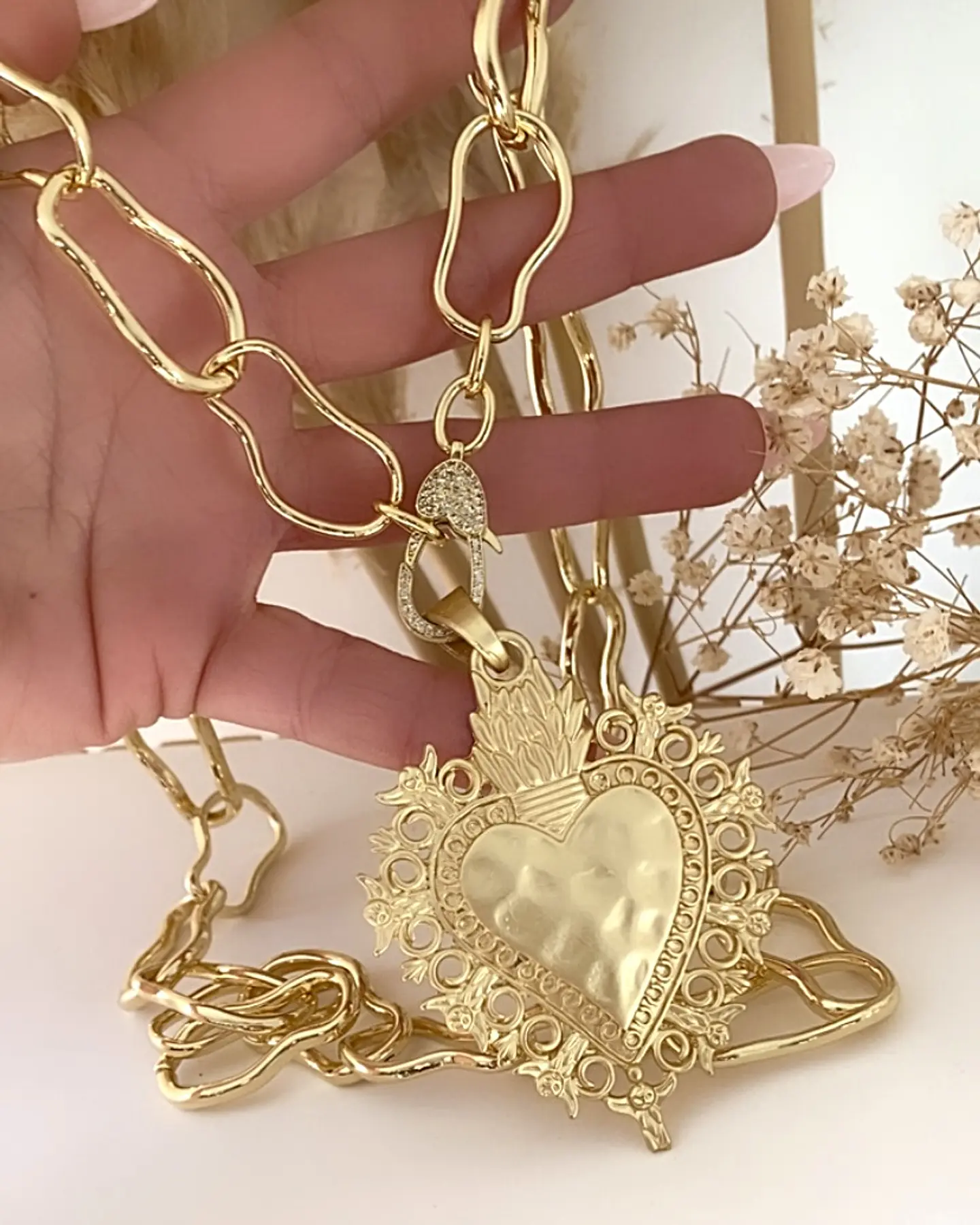 Collar XL Medallón Corazón Barroco y Maxi eslabones Irregulares Gold 2