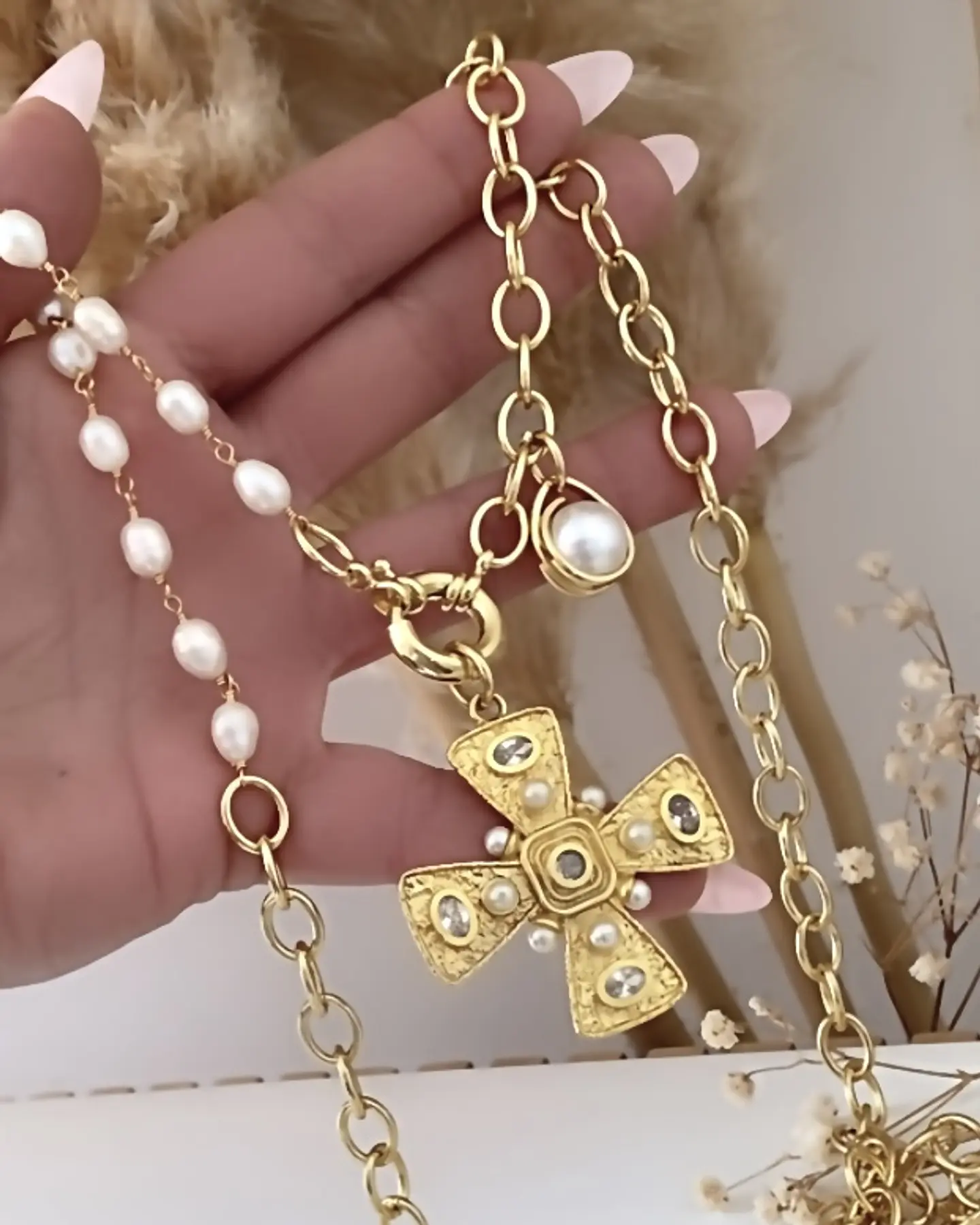 Collar XL Maxi Cruz Perlas Cristales Gold 2