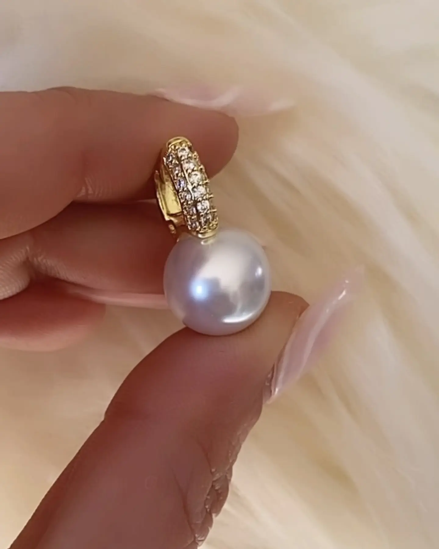 Aros Perla Etienne  3
