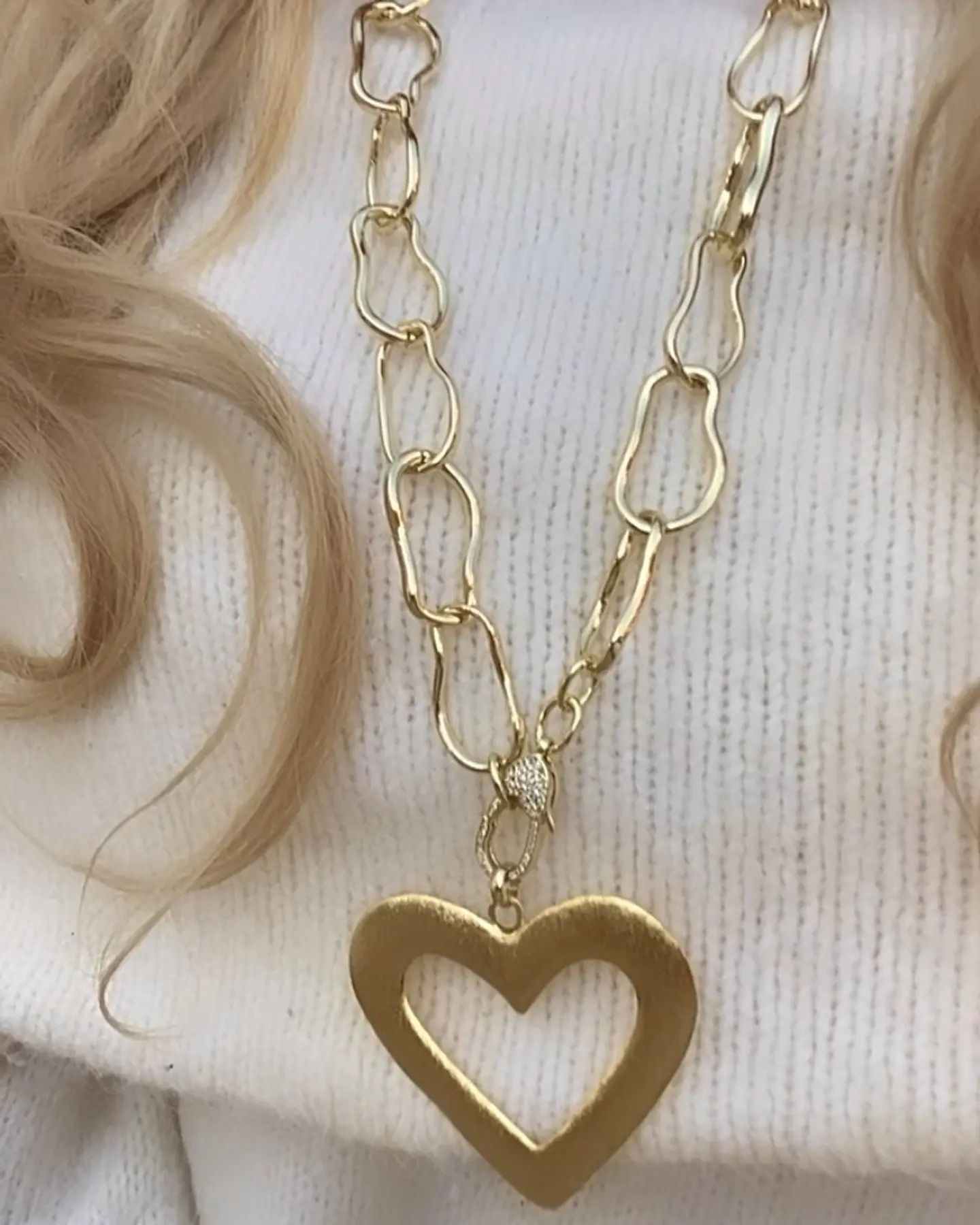 Collar XL maxi eslabones Irregulares Maxi Corazón Enchapado 3