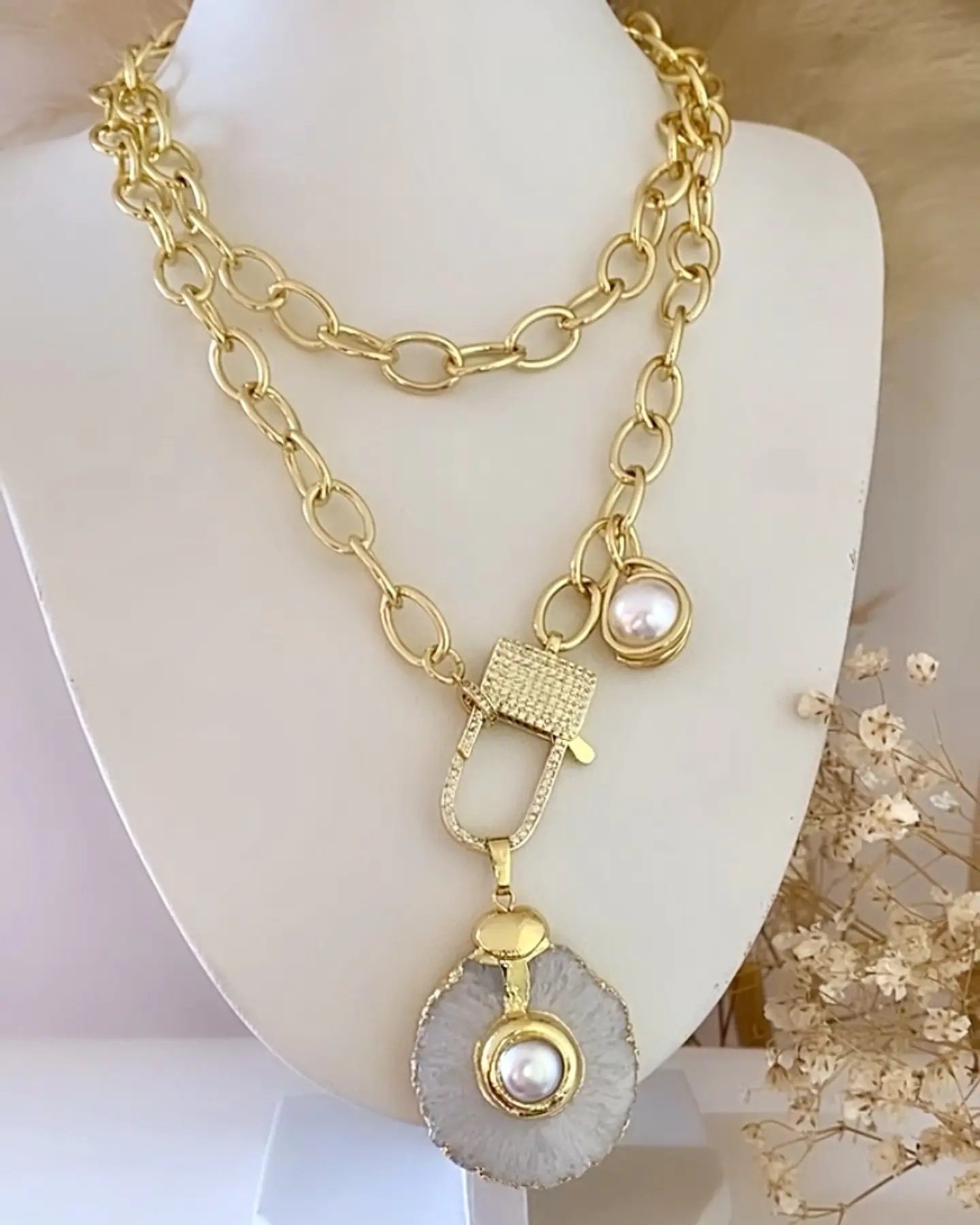 Collar XL Dije Cuarzo Perla con maxi eslabones Gold 3