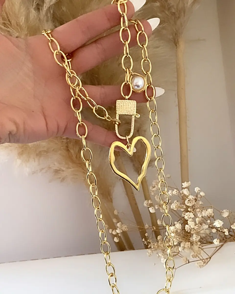 Collar XL Corazón Silueta Perla Gold 2