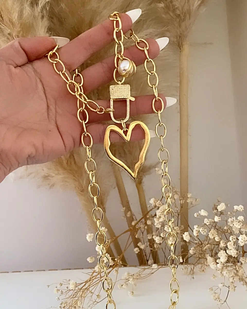Collar XL Corazón Silueta Perla Gold 5