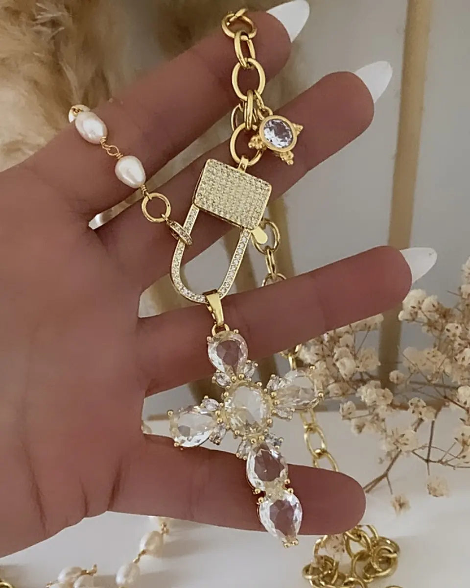 Collar XL Maxi Cruz Cristales Perlas Gold 3