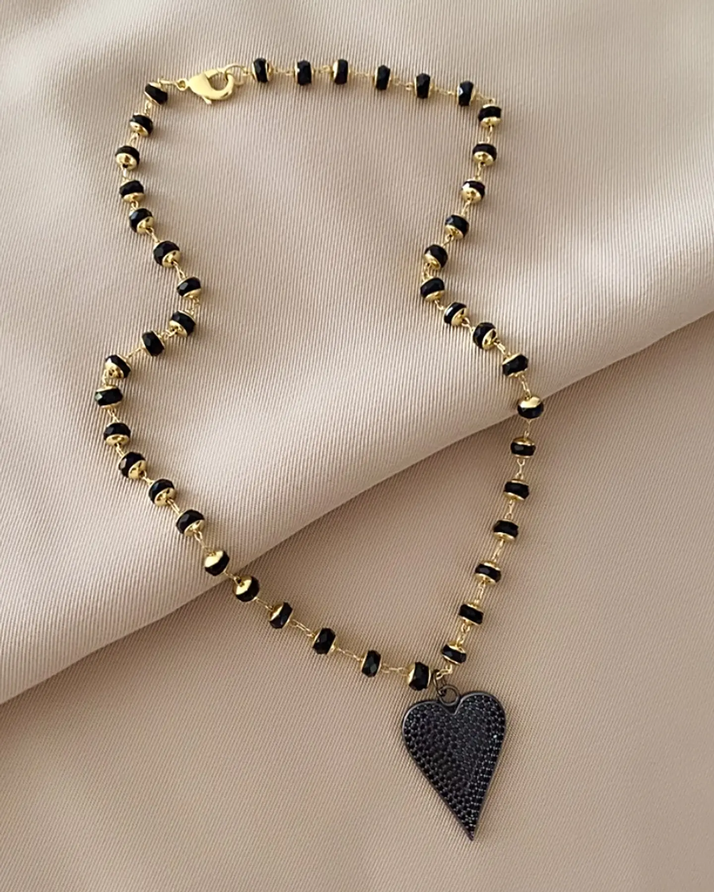 Collar Corazón Circones Black cristales facetados  2