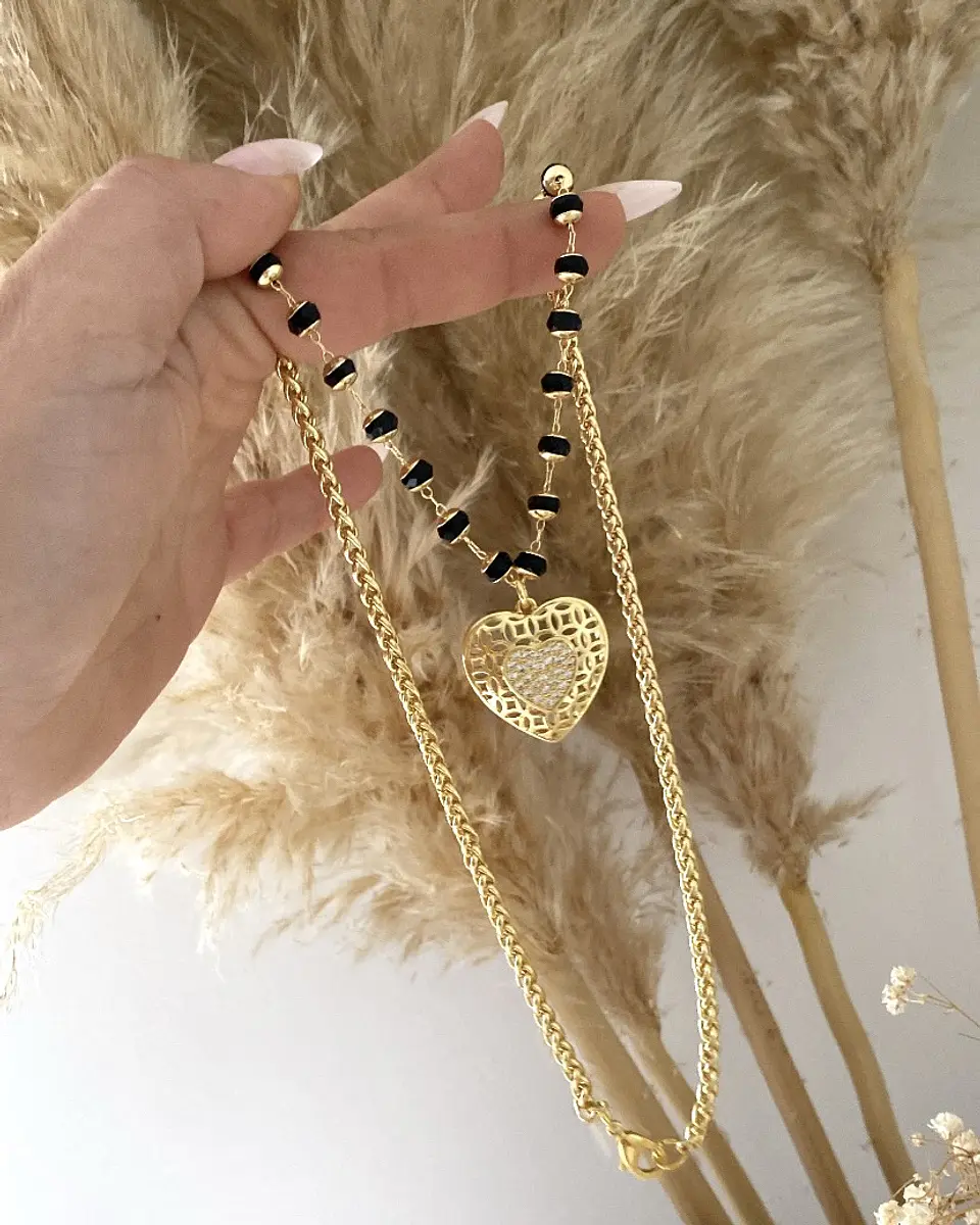 Collar Corazón Amelia Cristales Facetados Black 2