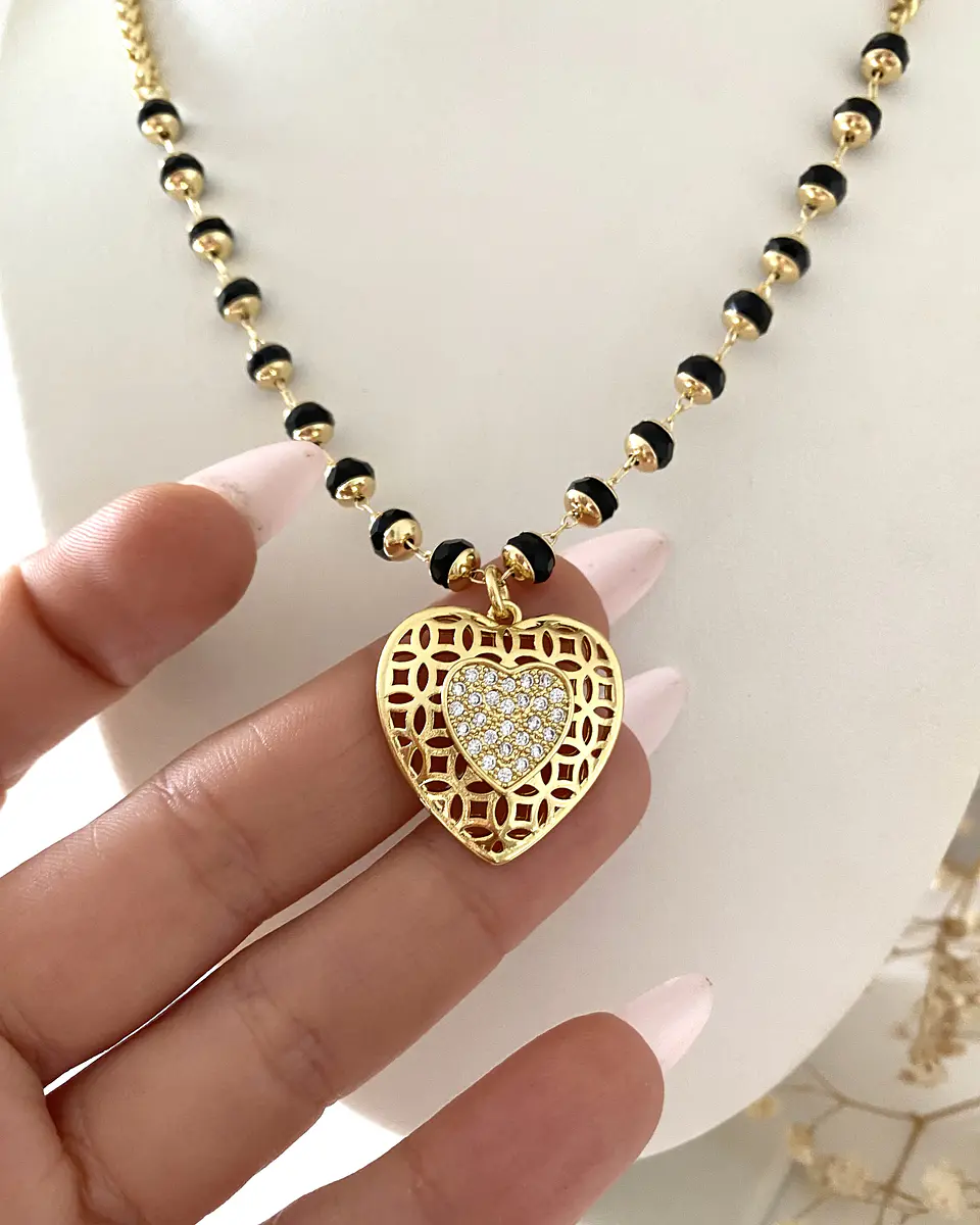 Collar Corazón Amelia Cristales Facetados Black 4