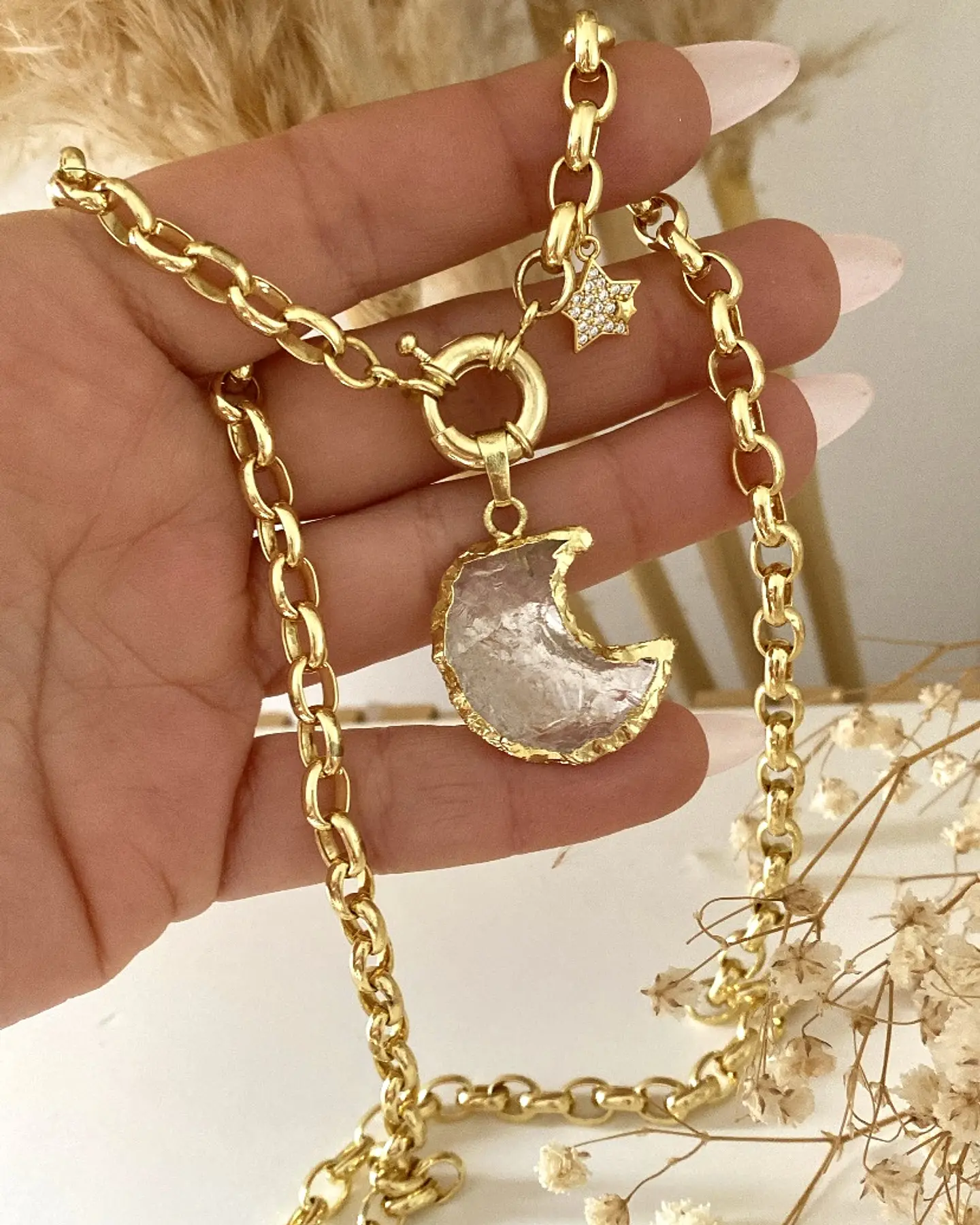 Collar Luna Cuarzo Punto luz Gold  1