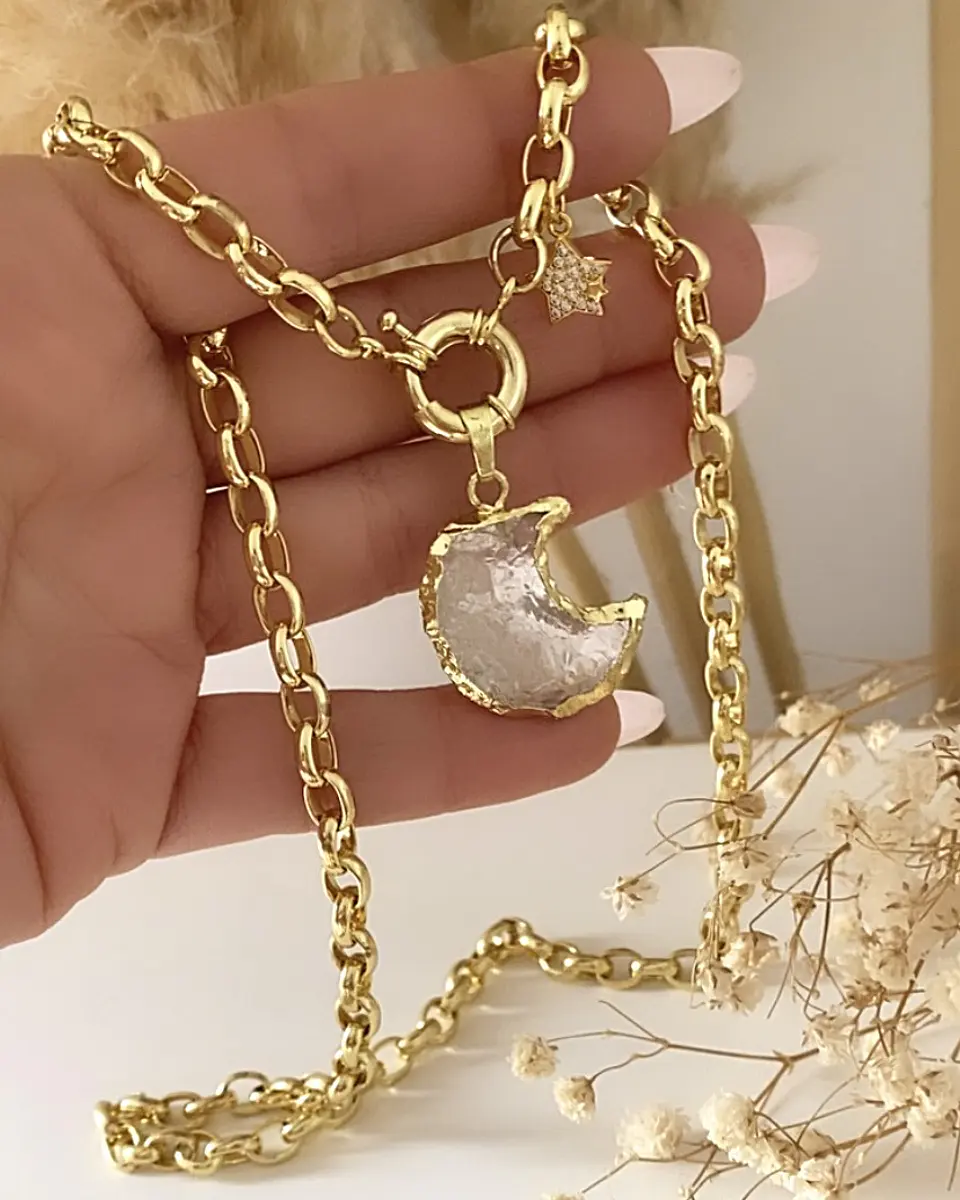 Collar Luna Cuarzo Punto luz Gold  3