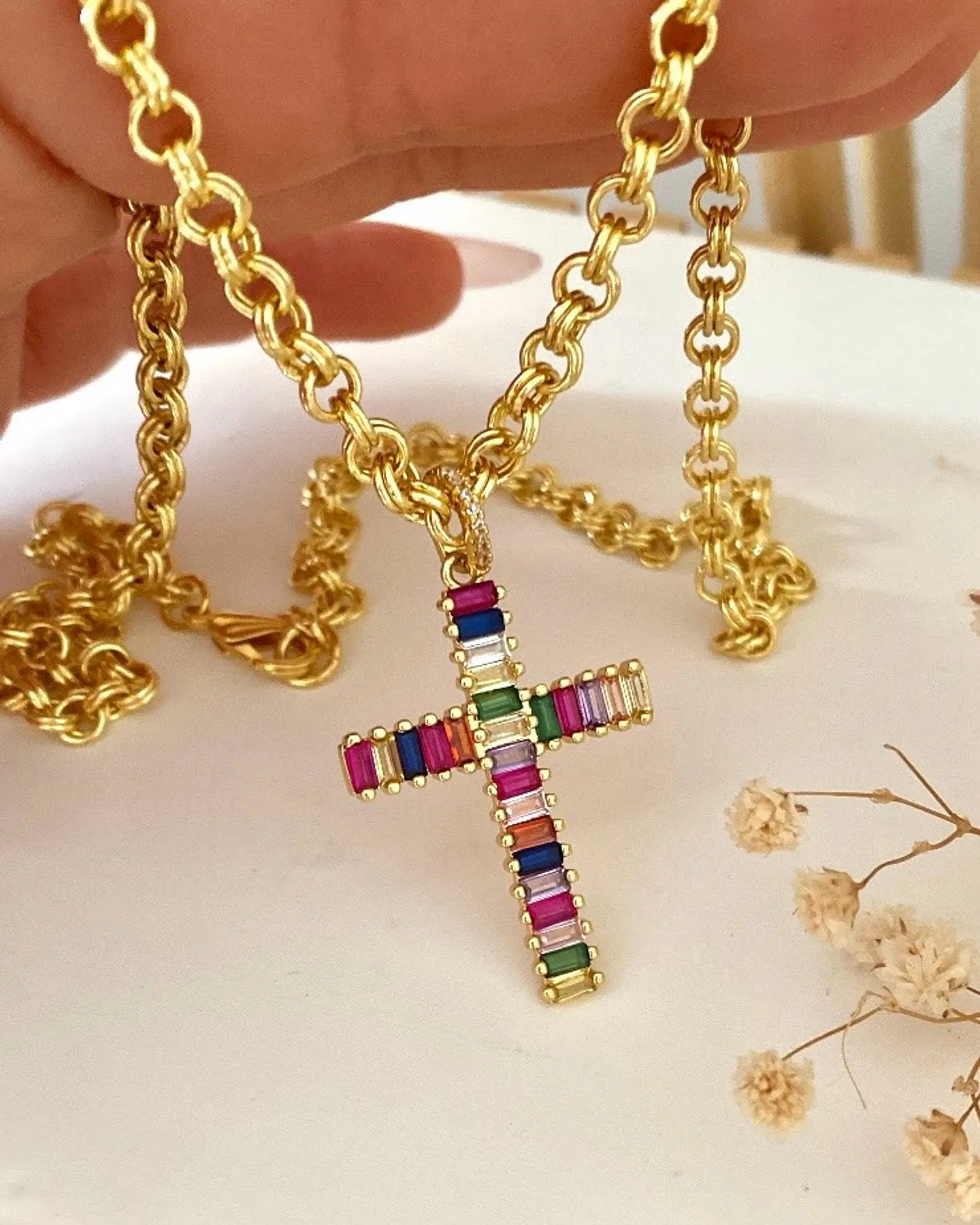 Collar Cruz Cristales Colores eslabones rolo dobles gold 1