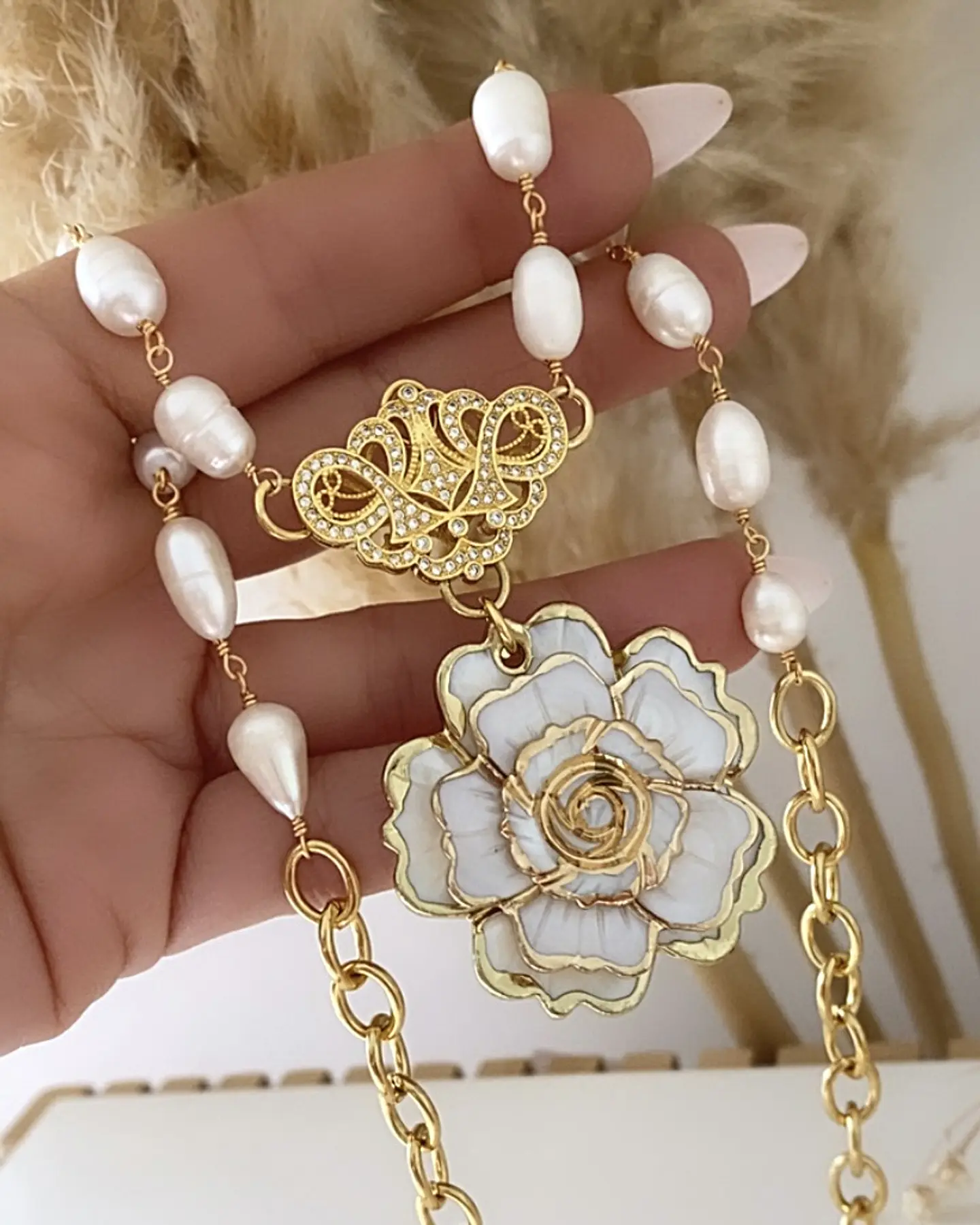 Collar Camelia Conector Barroco Circones con Perlas XL  2