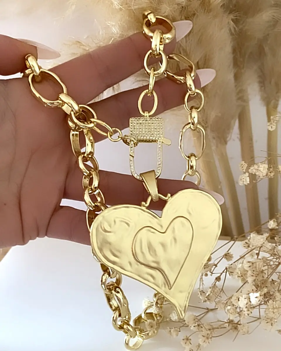 Collar Maxi Corazon Cadenón y Broche Candado gold 2
