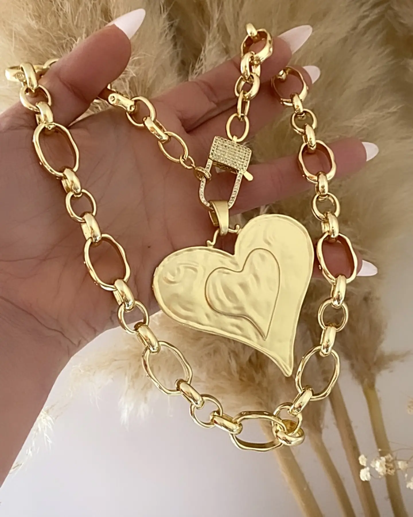 Collar Maxi Corazon Cadenón y Broche Candado gold 4