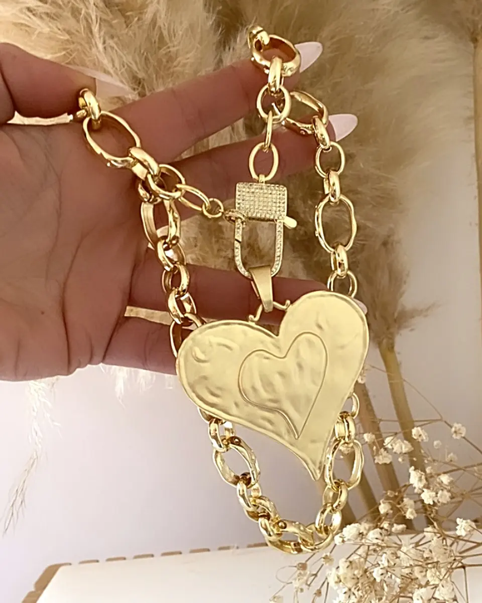 Collar Maxi Corazon Cadenón y Broche Candado gold 5