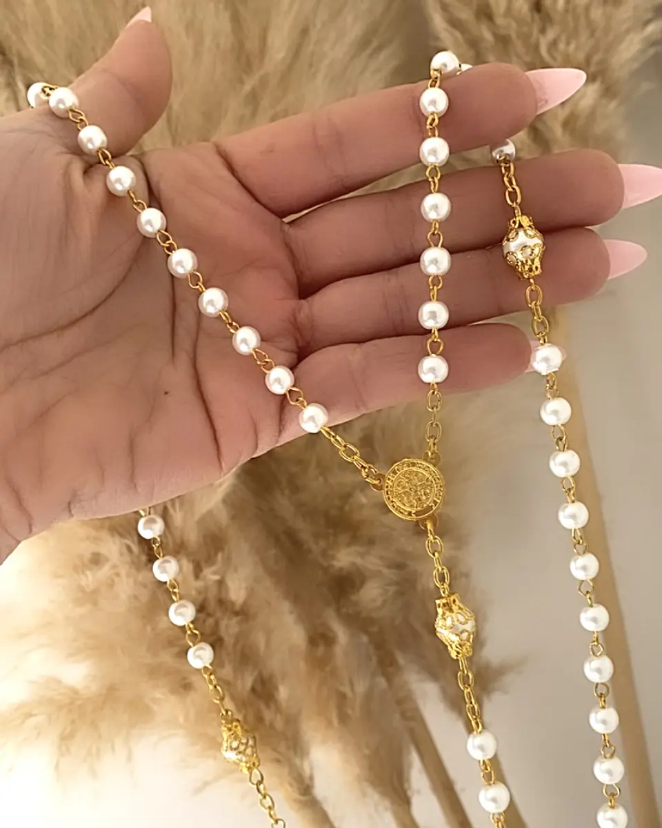 Collar Rosario Perlas Cruz y San Benito Gold 4