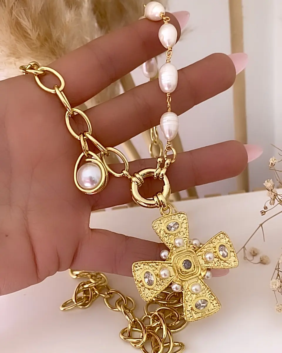  Collar XL Maxi Cruz Perlas Cristales Gold 2