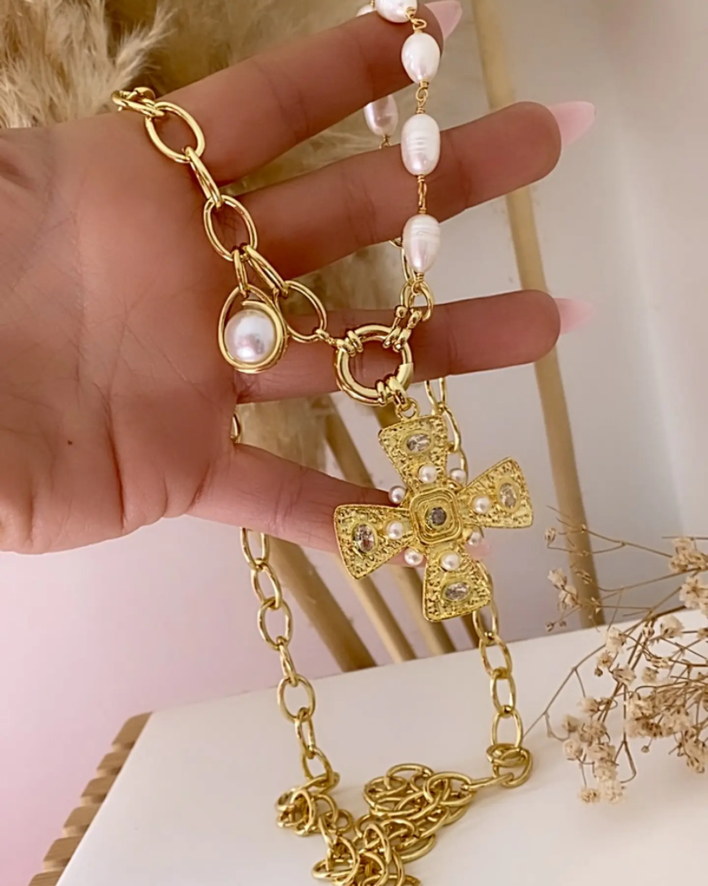  Collar XL Maxi Cruz Perlas Cristales Gold 4