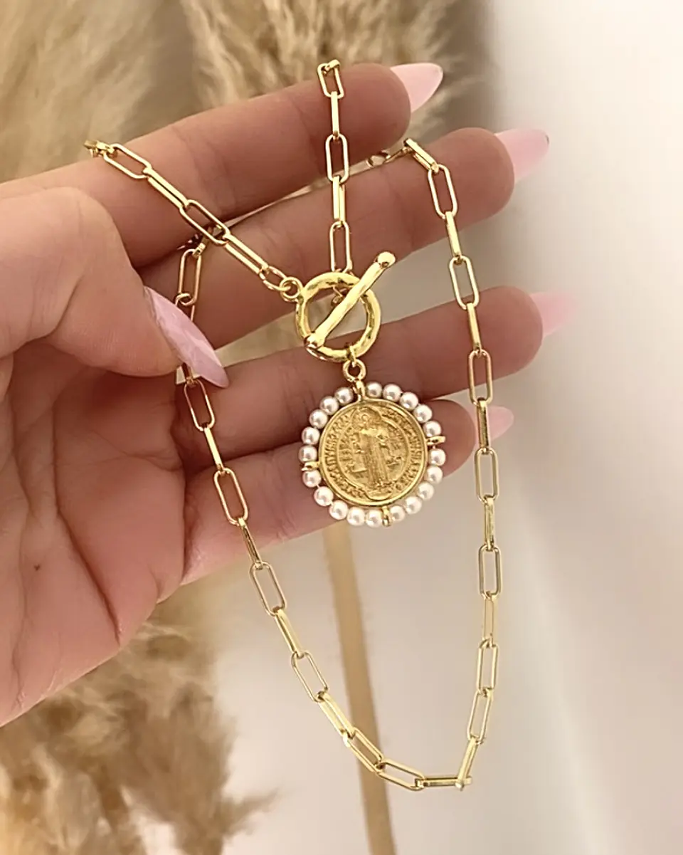 Collar San Benito Perlas Gold 3