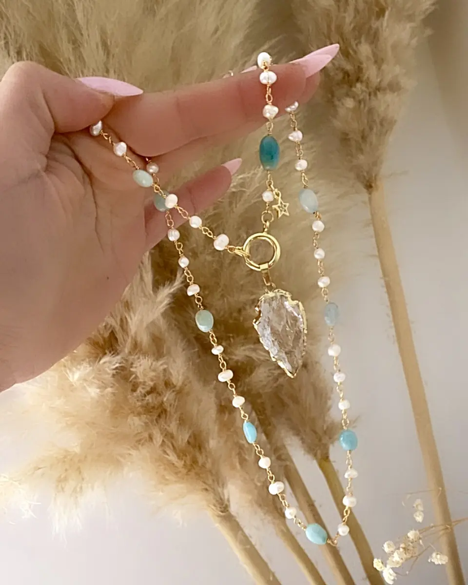 Collar Cuarzo Flecha piedras y perlas gold 4