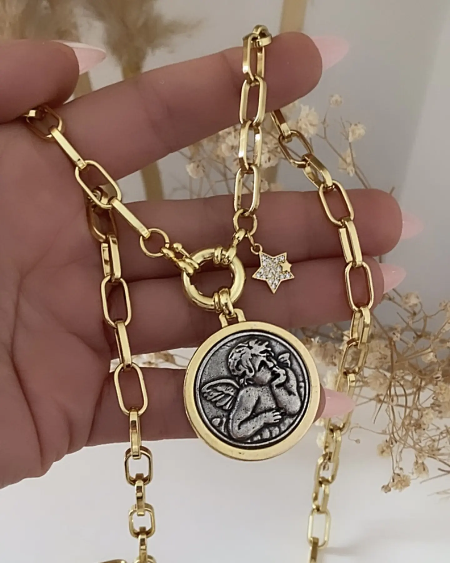 Collar XL Medallon Ángel punto de luz Gold  6