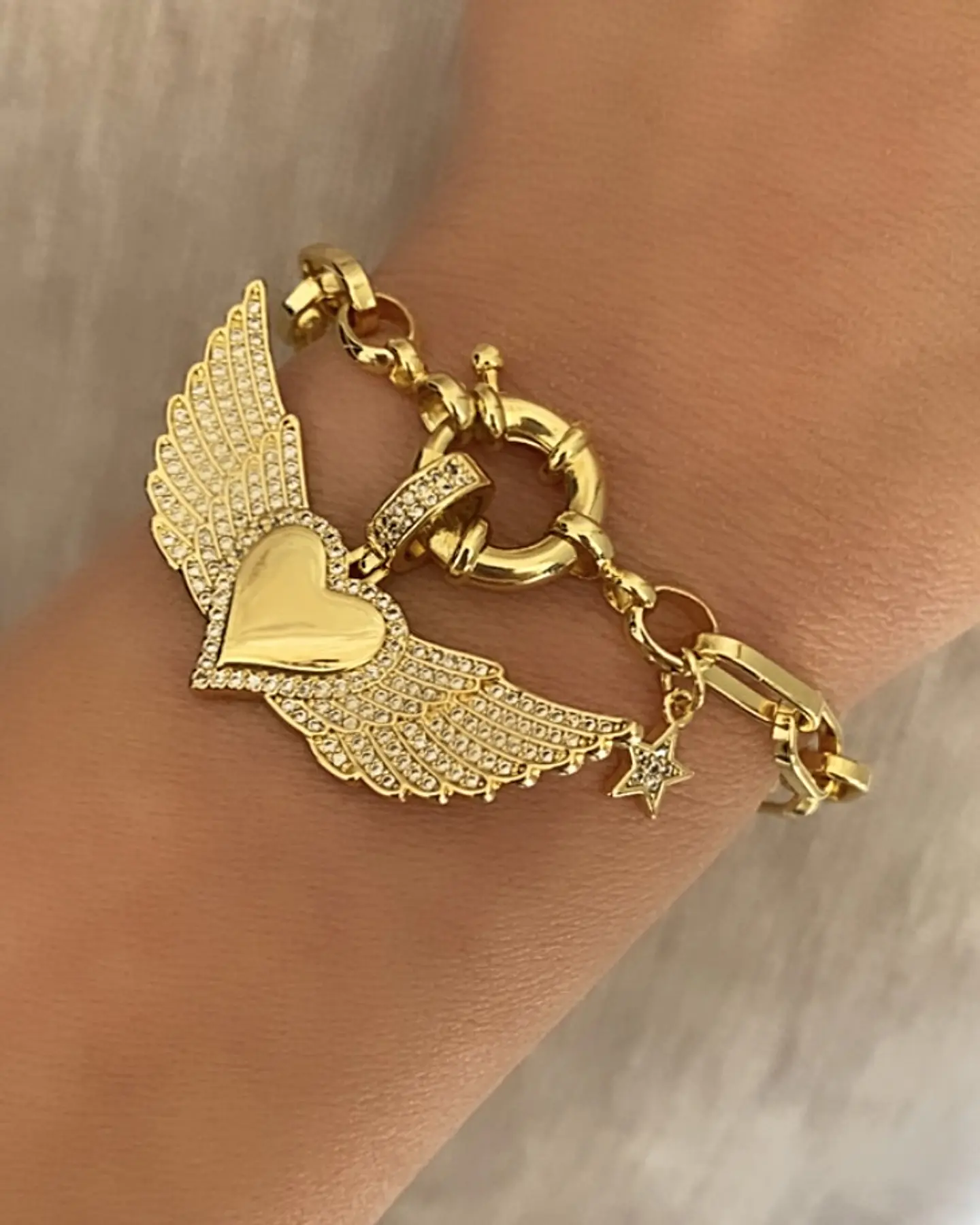 Pulsera Corazón Alado Circones Gold  4