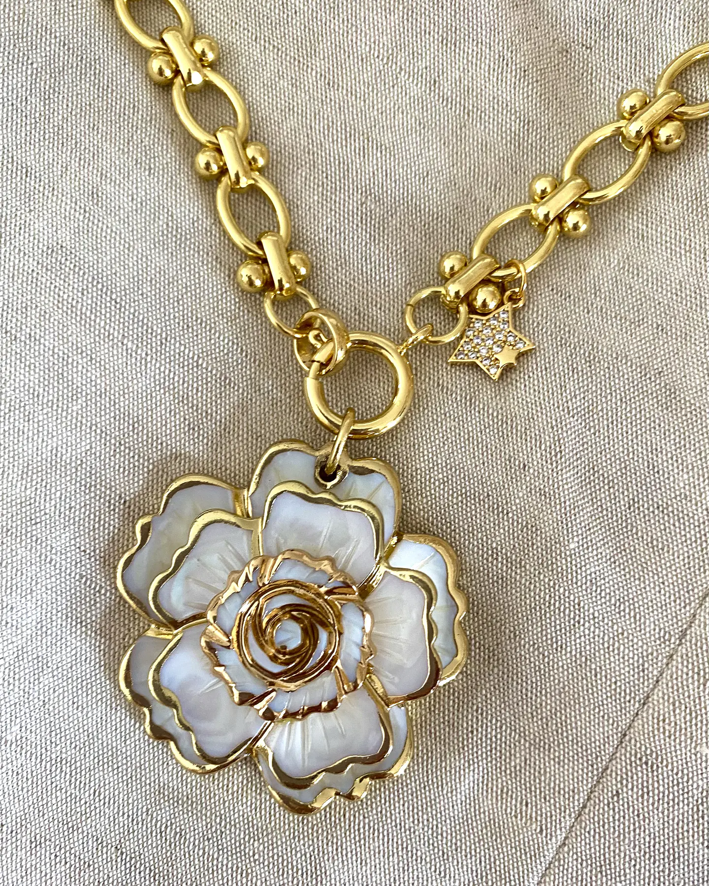 Collar Maxi Camelia Eslabones mixtos grandes Gold 4