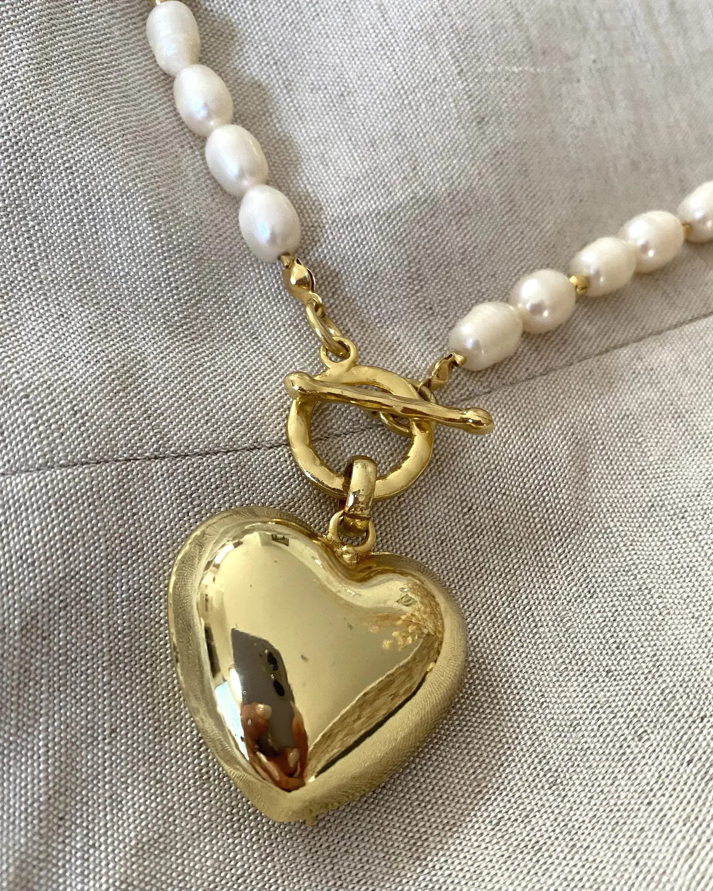 Collar Maxi Corazón Perlas de rio y balines gold 2