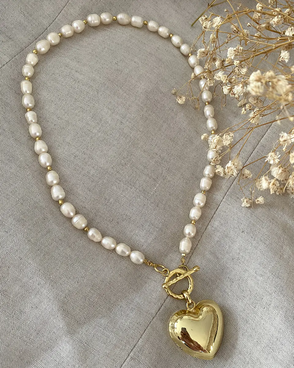 Collar Maxi Corazón Perlas de rio y balines gold 4