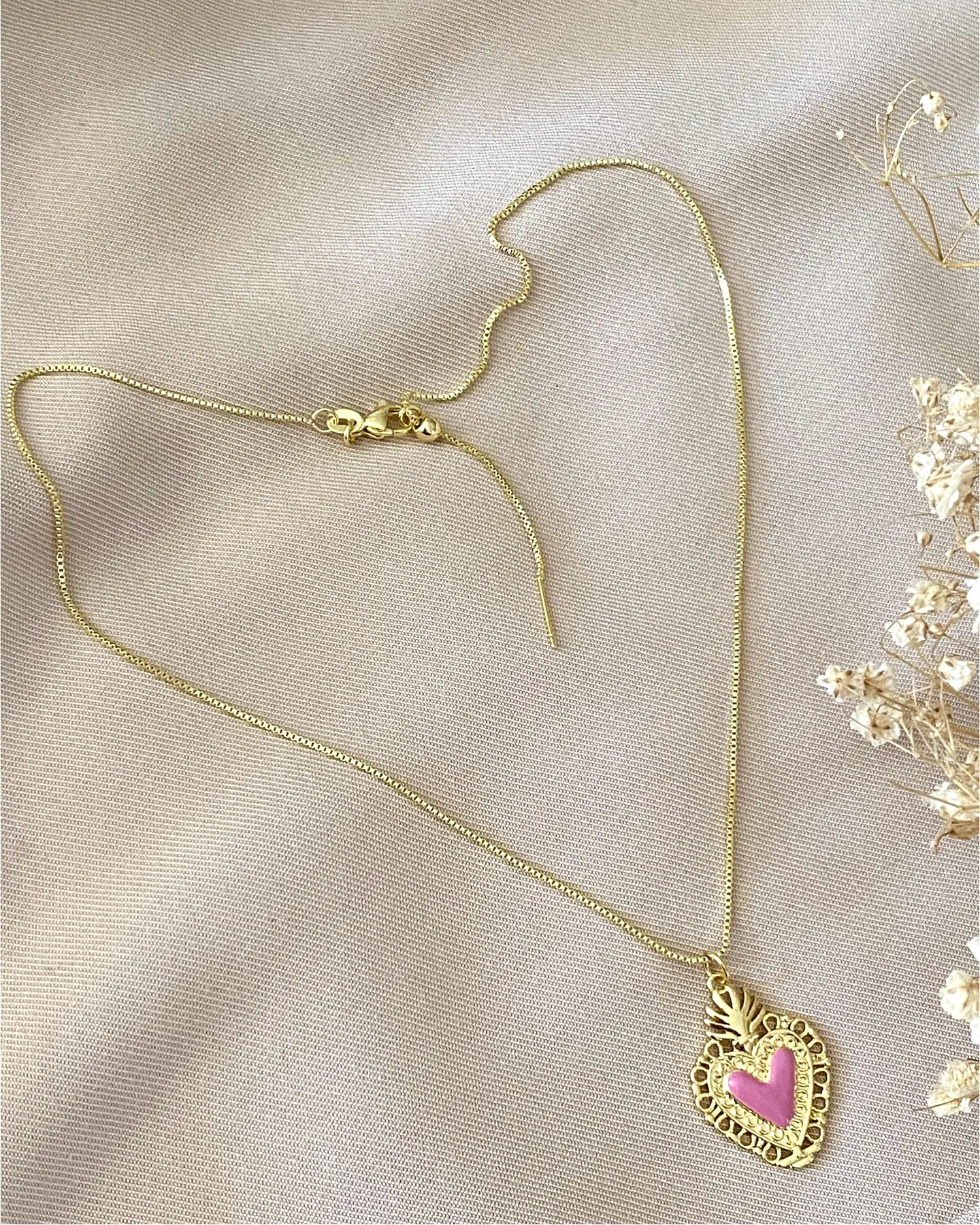 Collar Corazón Sagrado rosa gold 3