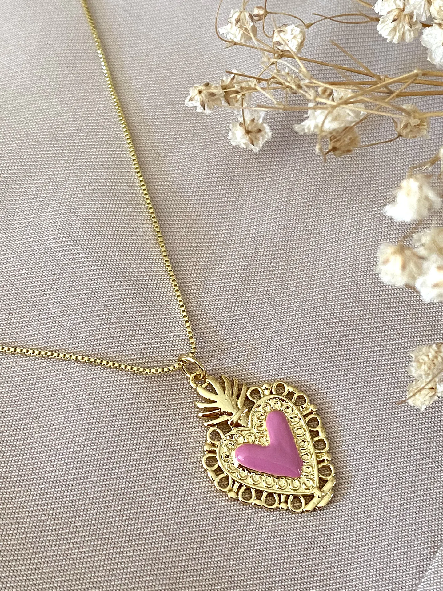 Collar Corazón Sagrado rosa gold 4