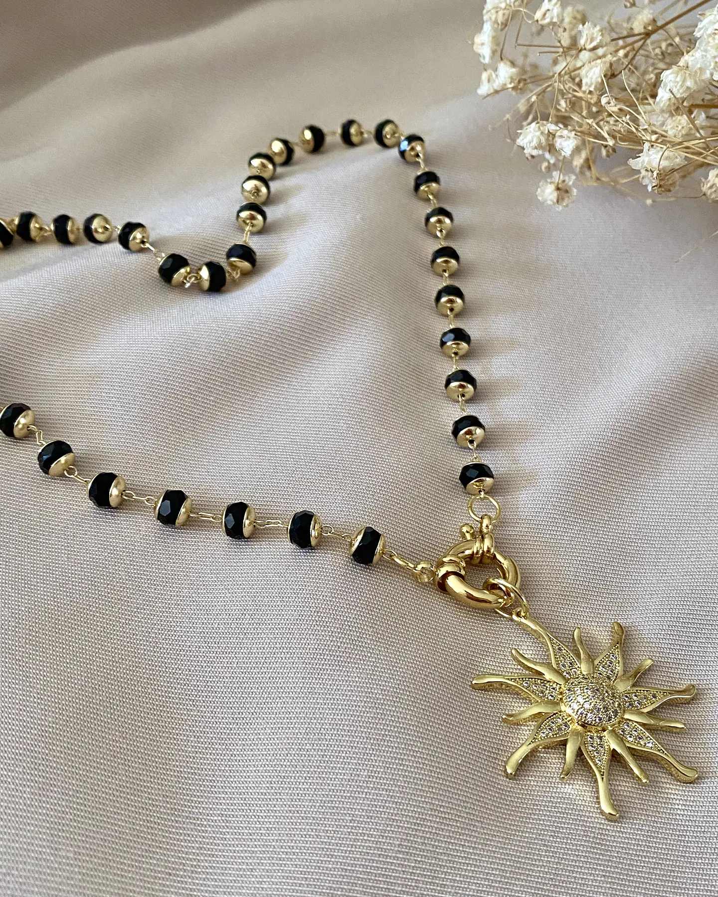 Collar Sol Circones Cadena cristales negros facetados  1