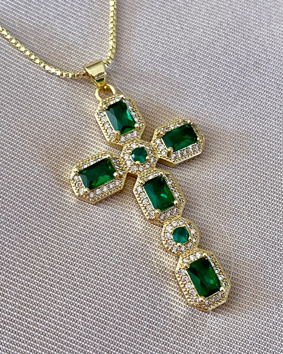 Collar Cadena Cruz Cristales Verdes  1