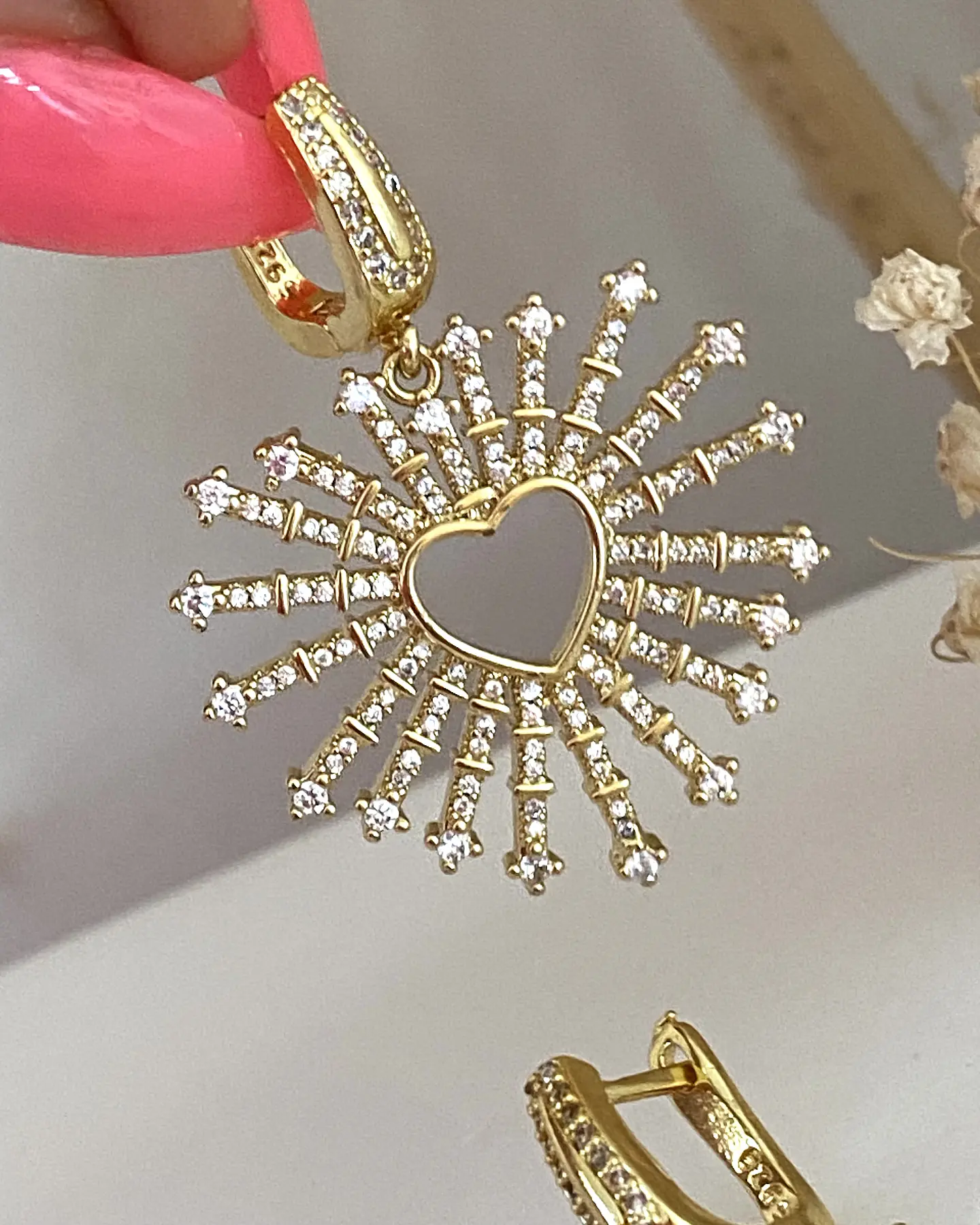 Aros Corazón Rayos Circones Gold  2